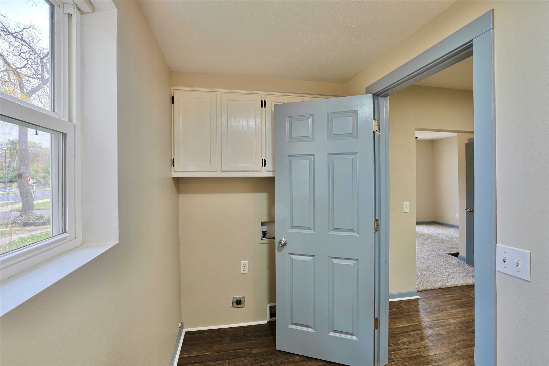 107 4th Street W Property Photo 18