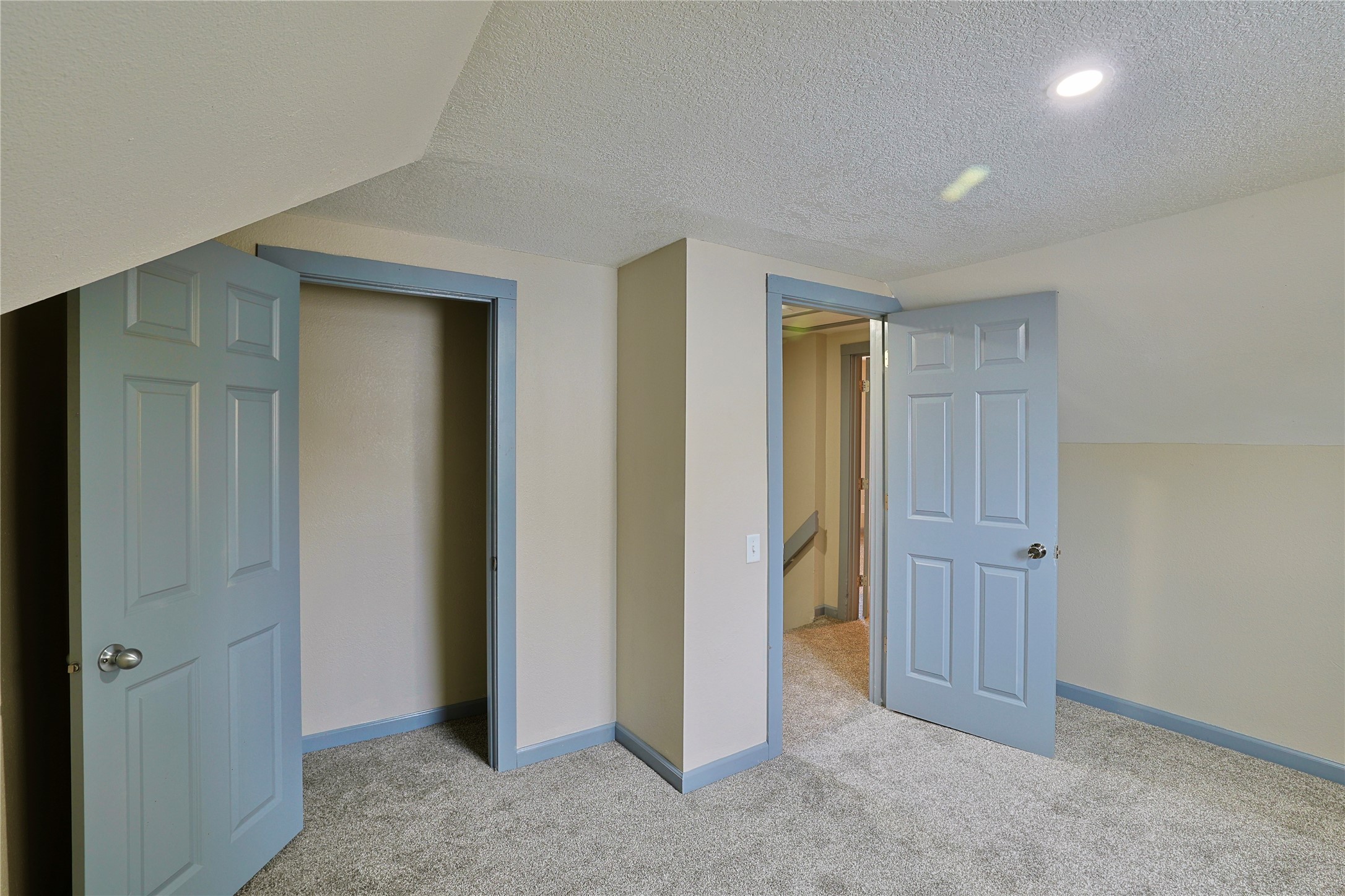 107 4th Street W Property Photo 23
