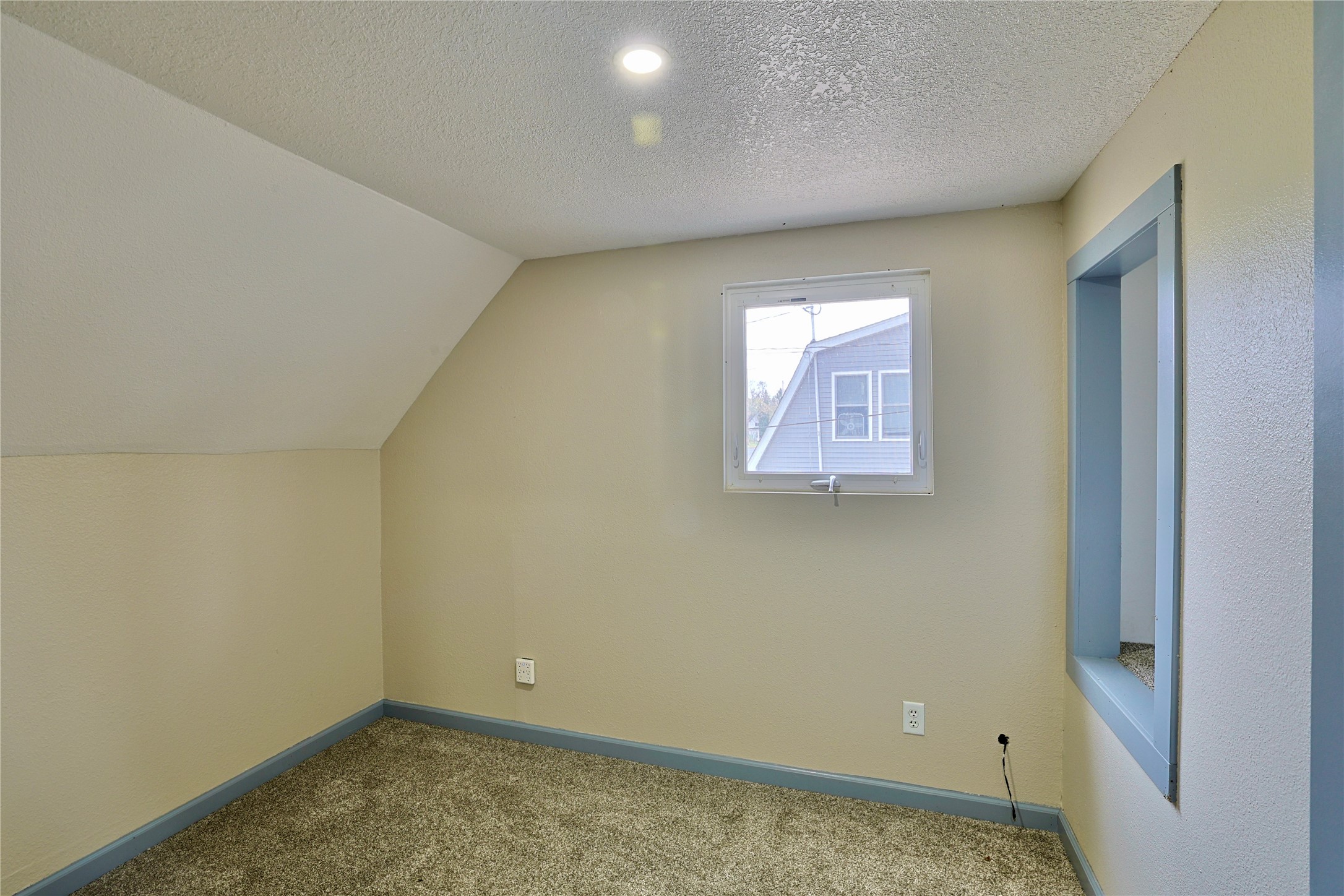 107 4th Street W Property Photo 24