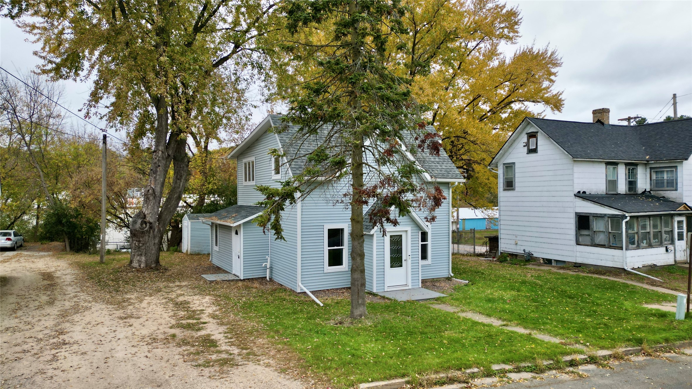 107 4th Street W Property Photo 33