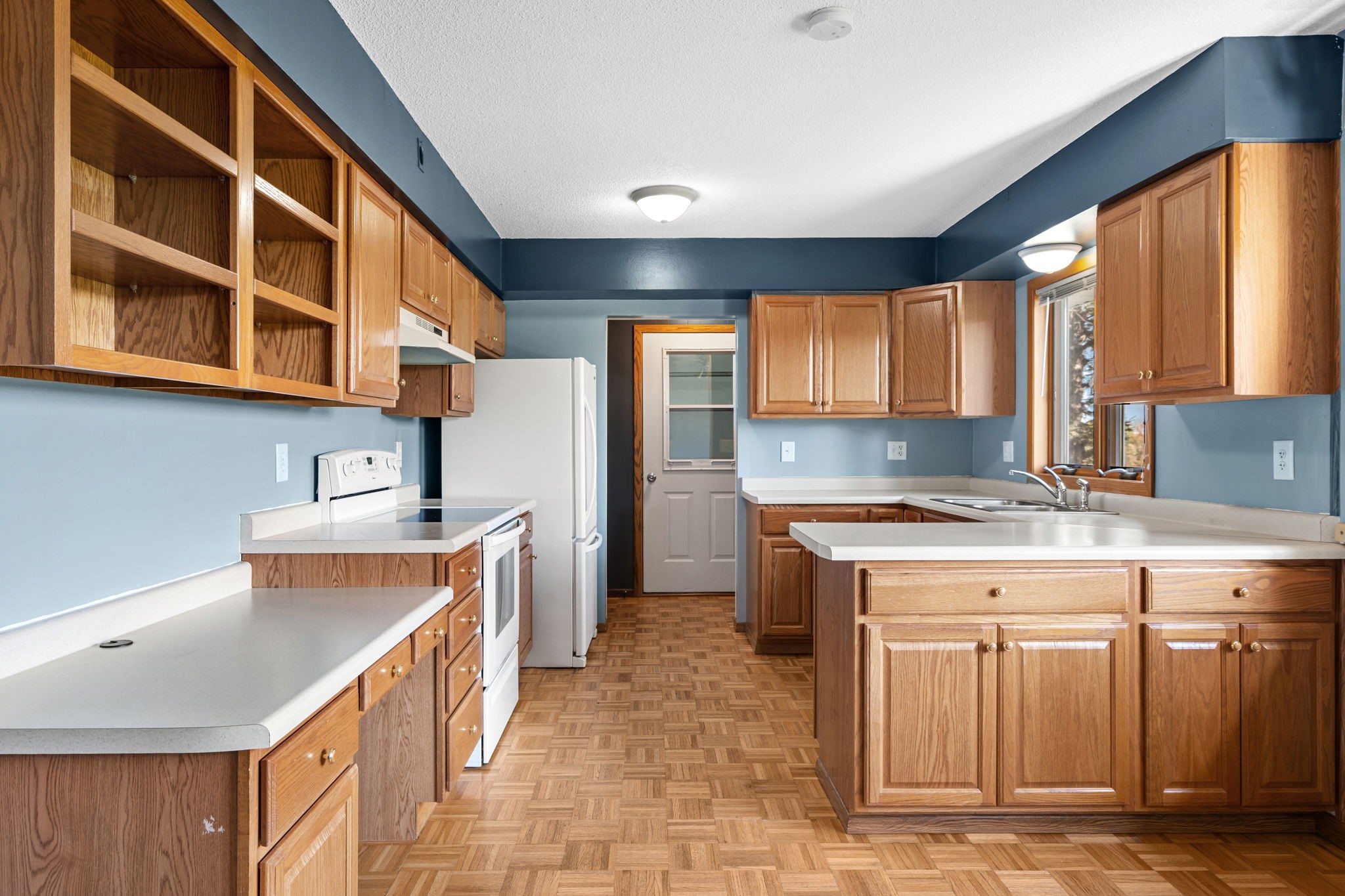 456 3rd Street Property Photo 5