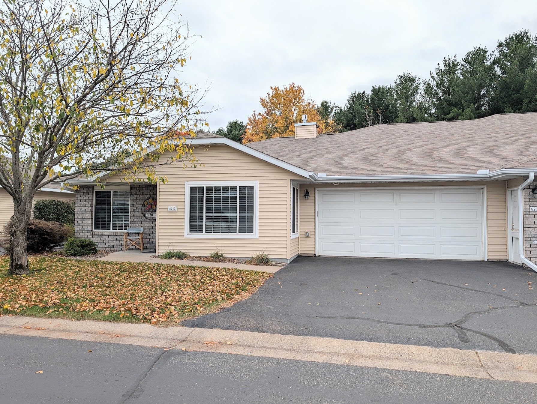 4217 W Robin Meadows Lane 4217 Property Photo 1