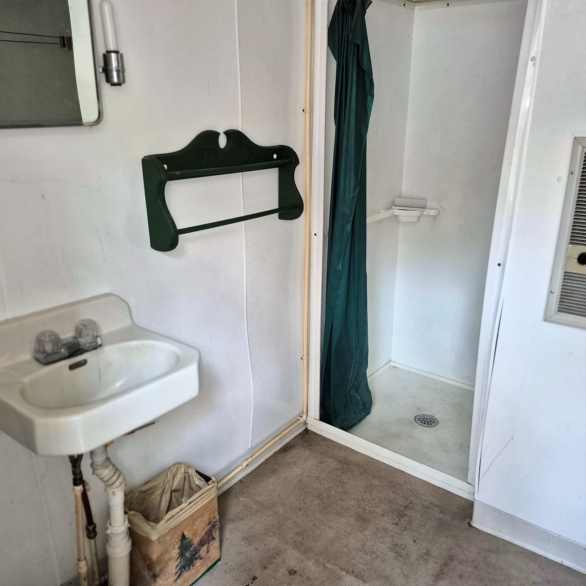 7629n Fox Avenue Property Photo 28