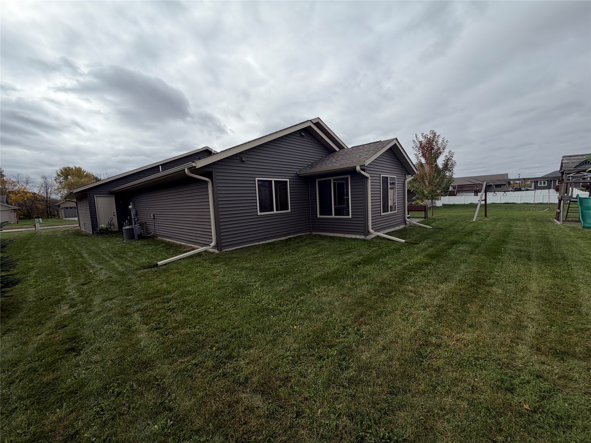 3342 Vineyard Street Property Photo 5