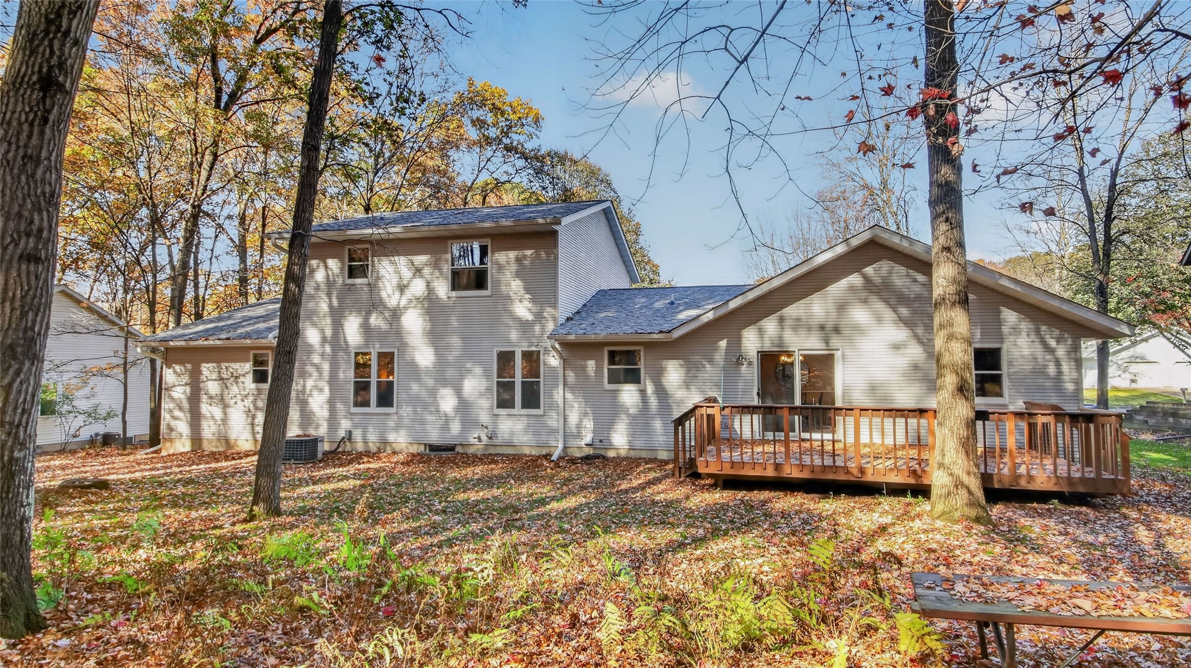 3657 Oak Hill Place Property Photo 4