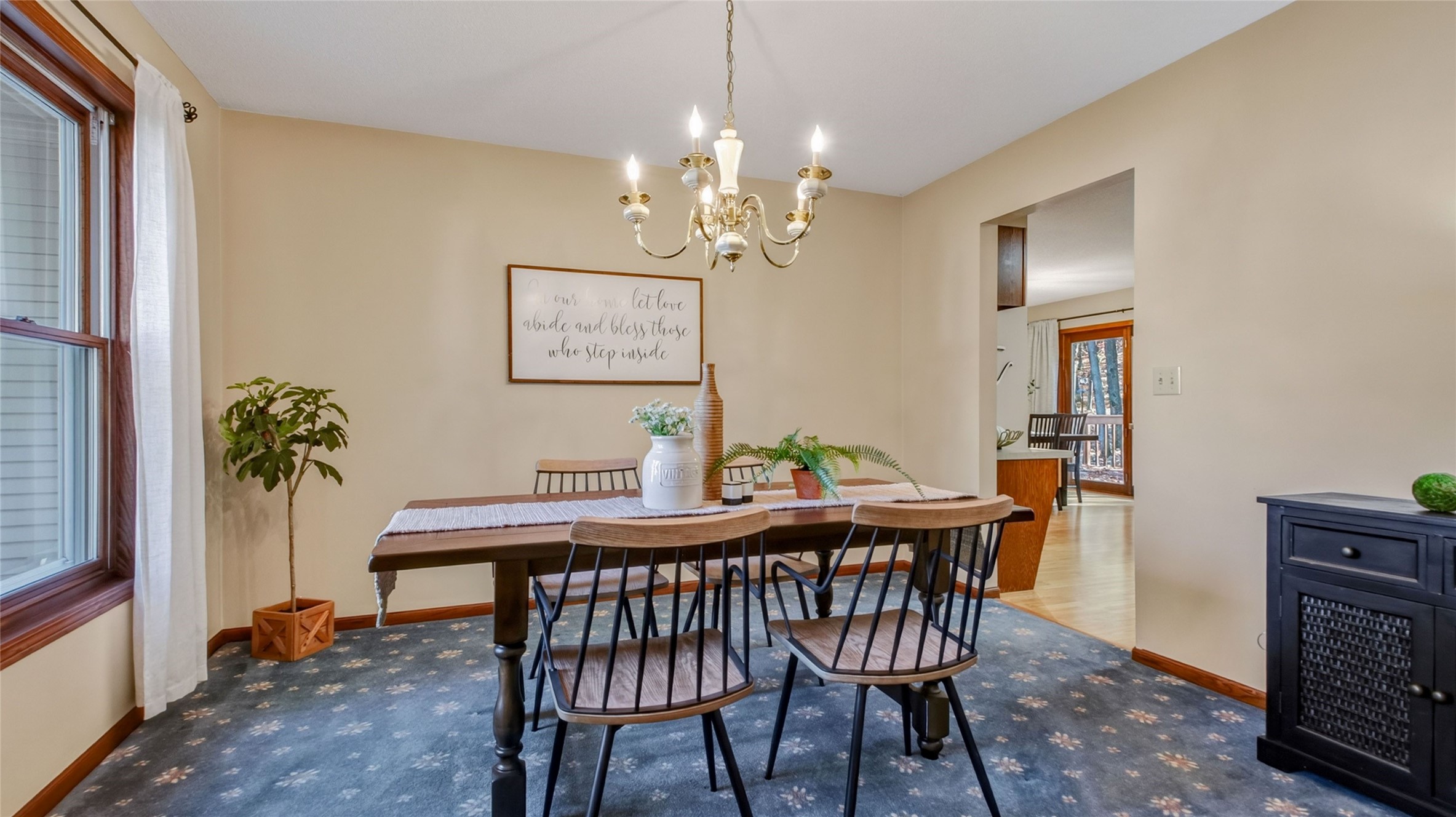 3657 Oak Hill Place Property Photo 8