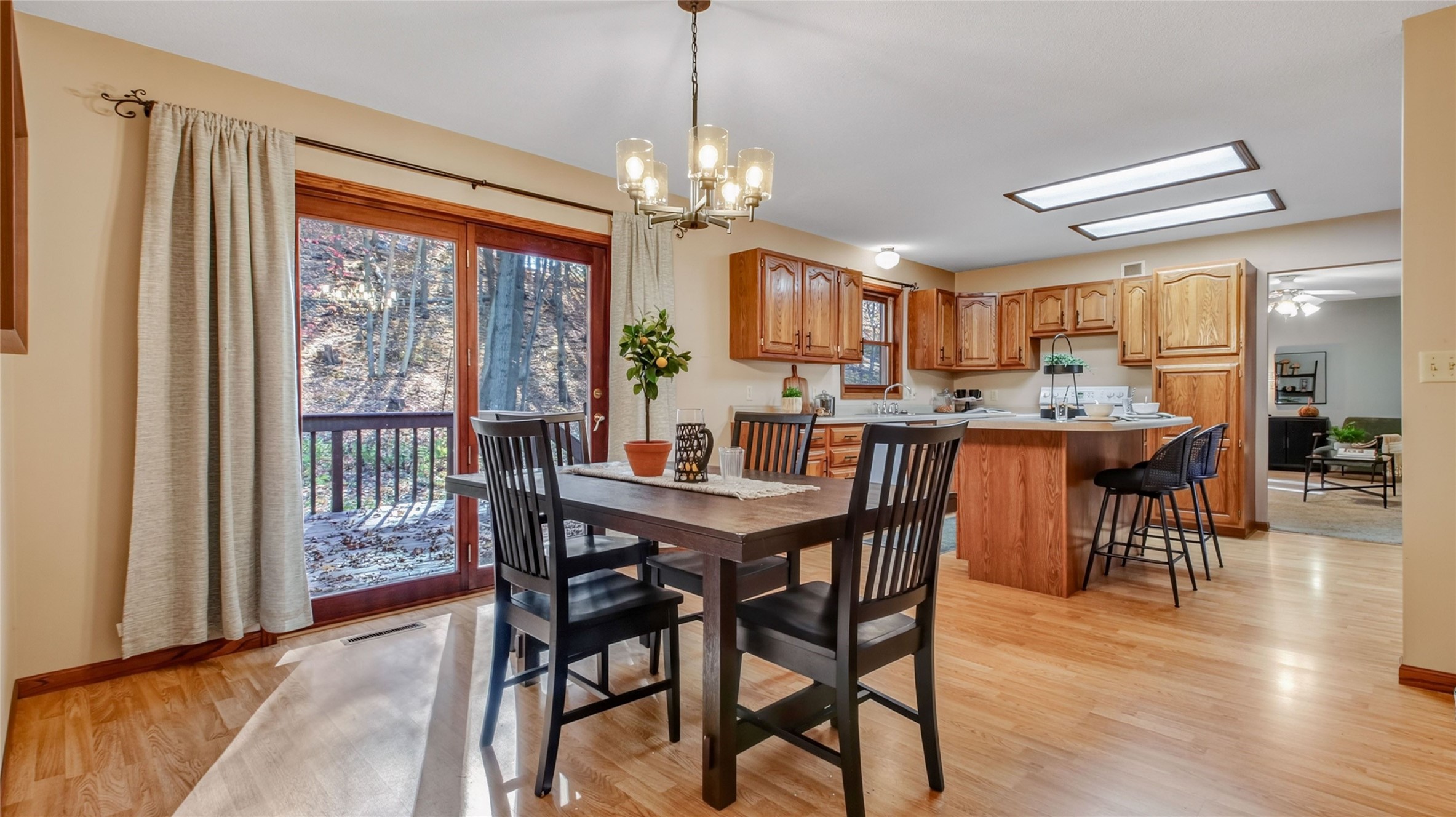 3657 Oak Hill Place Property Photo 14