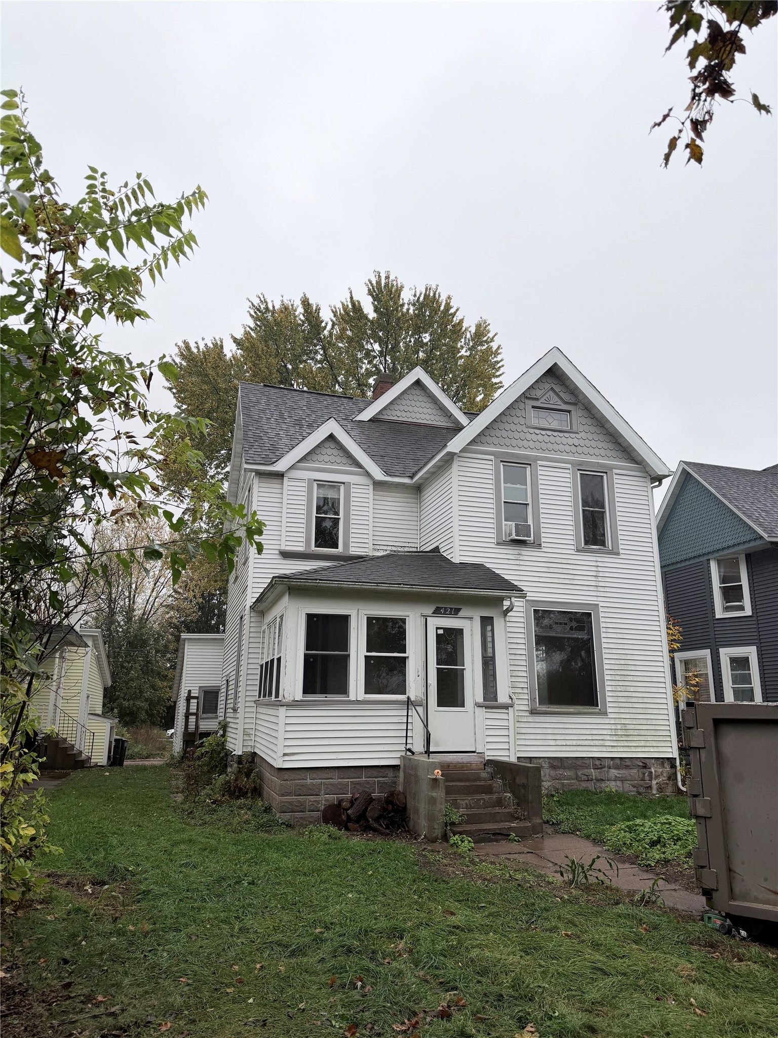 421 Hudson St Property Photo 1