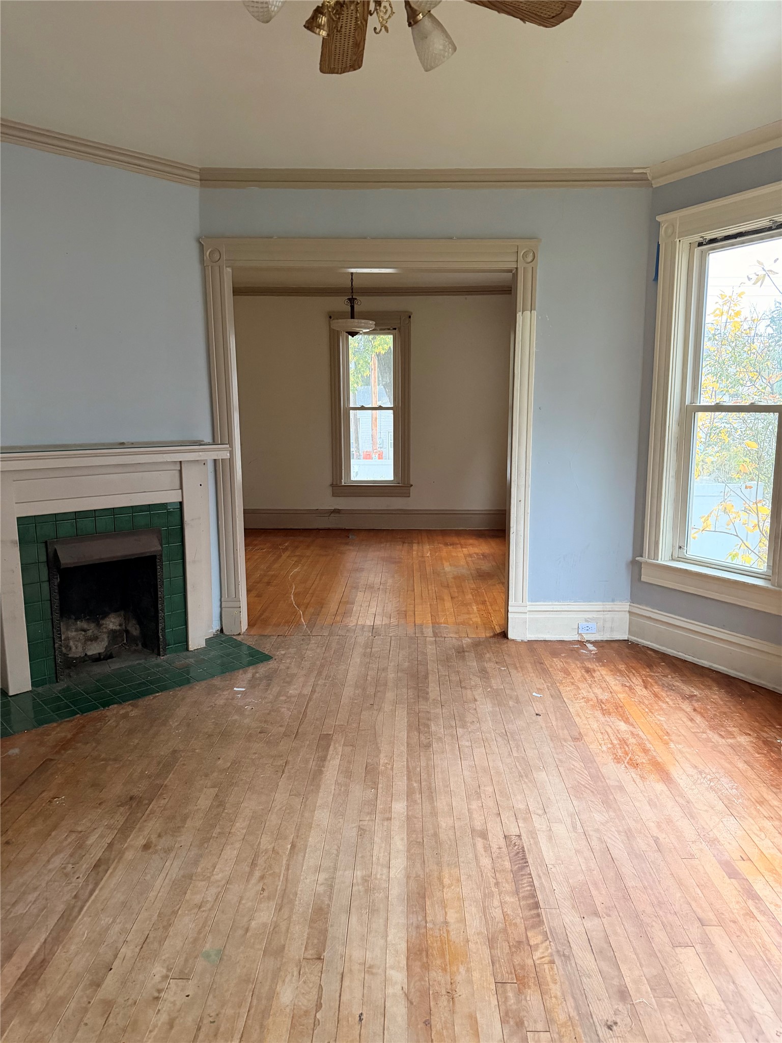 421 Hudson St Property Photo 7
