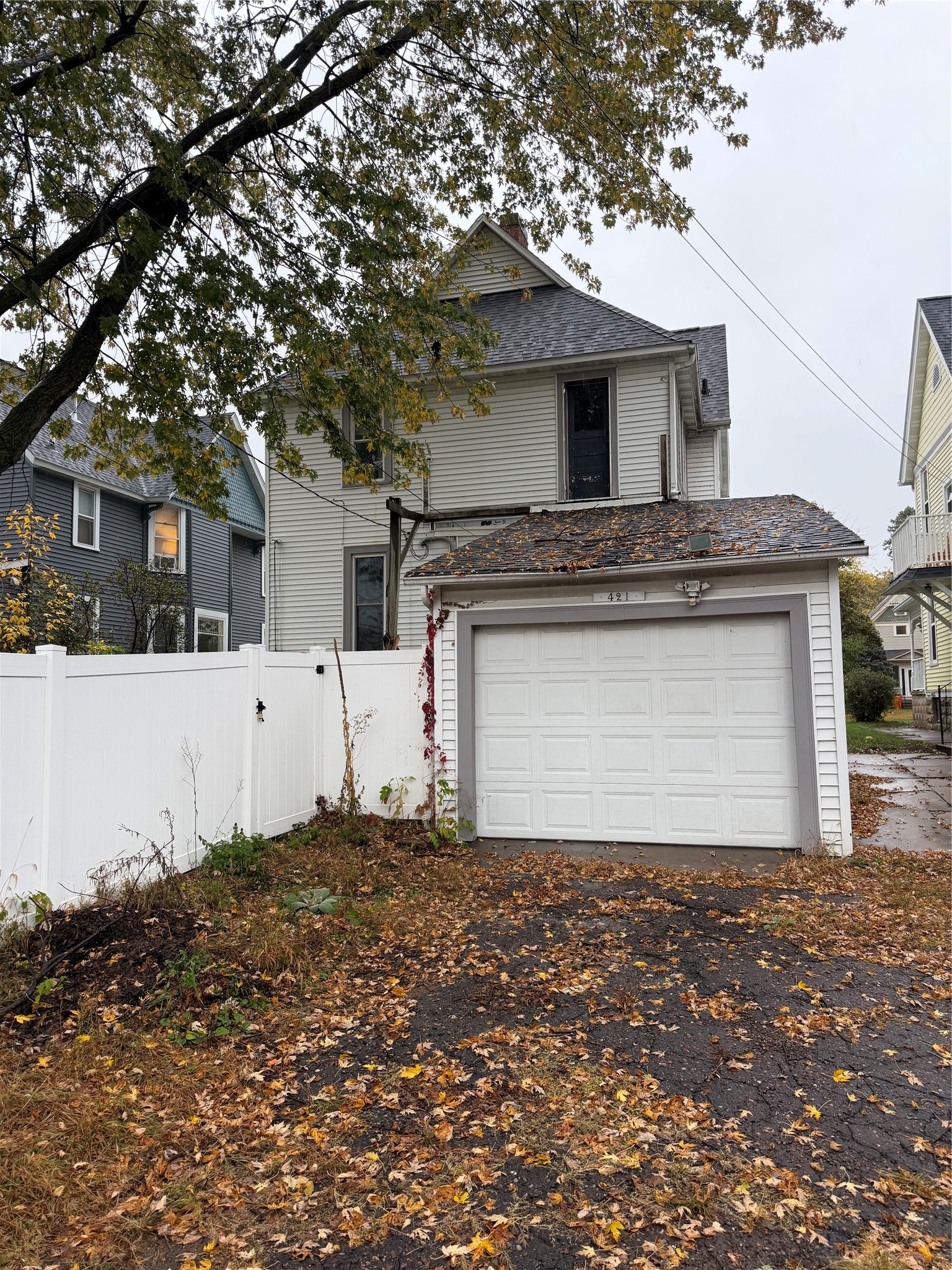 421 Hudson St Property Photo 23