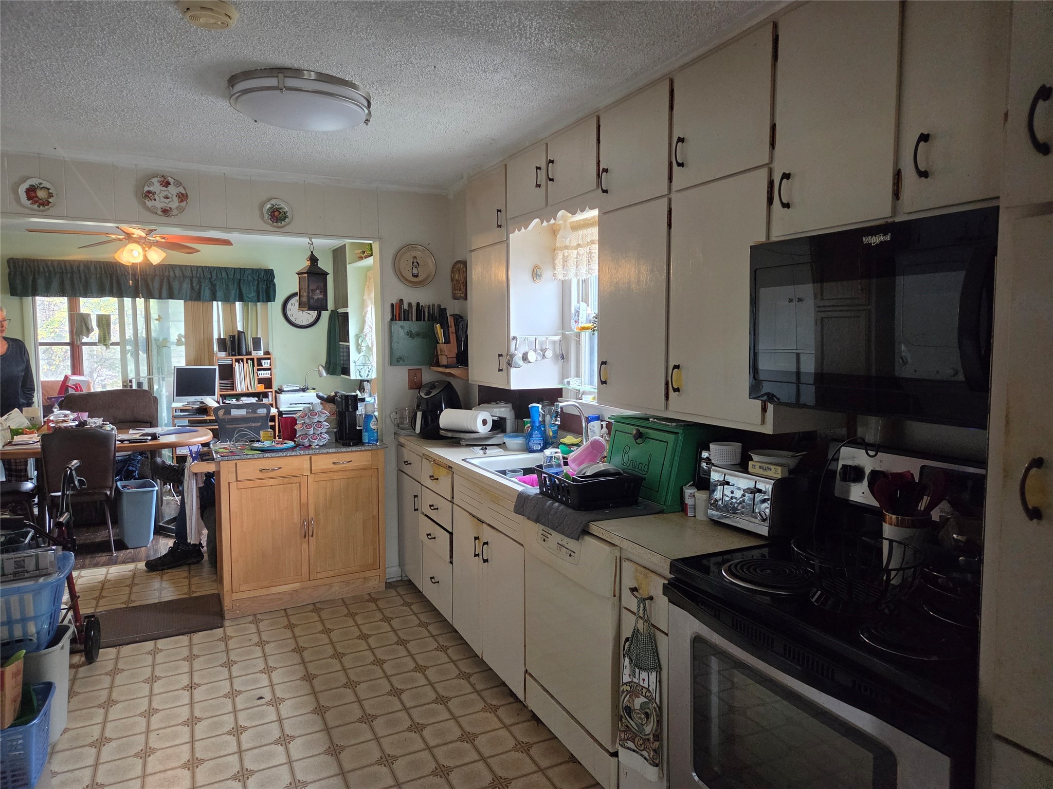 112 State Street Property Photo 6