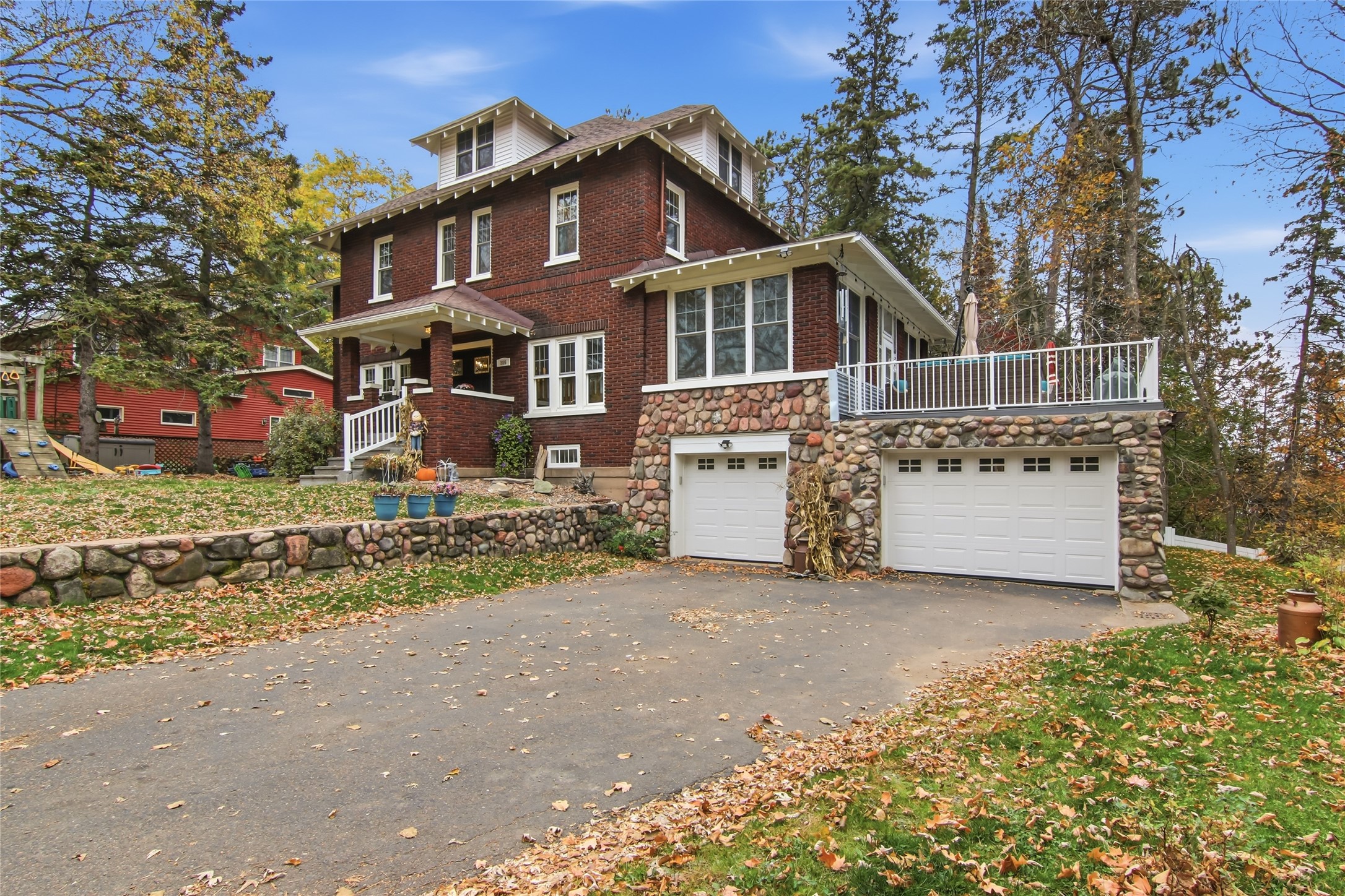 309 Roesler Avenue W Property Photo 1