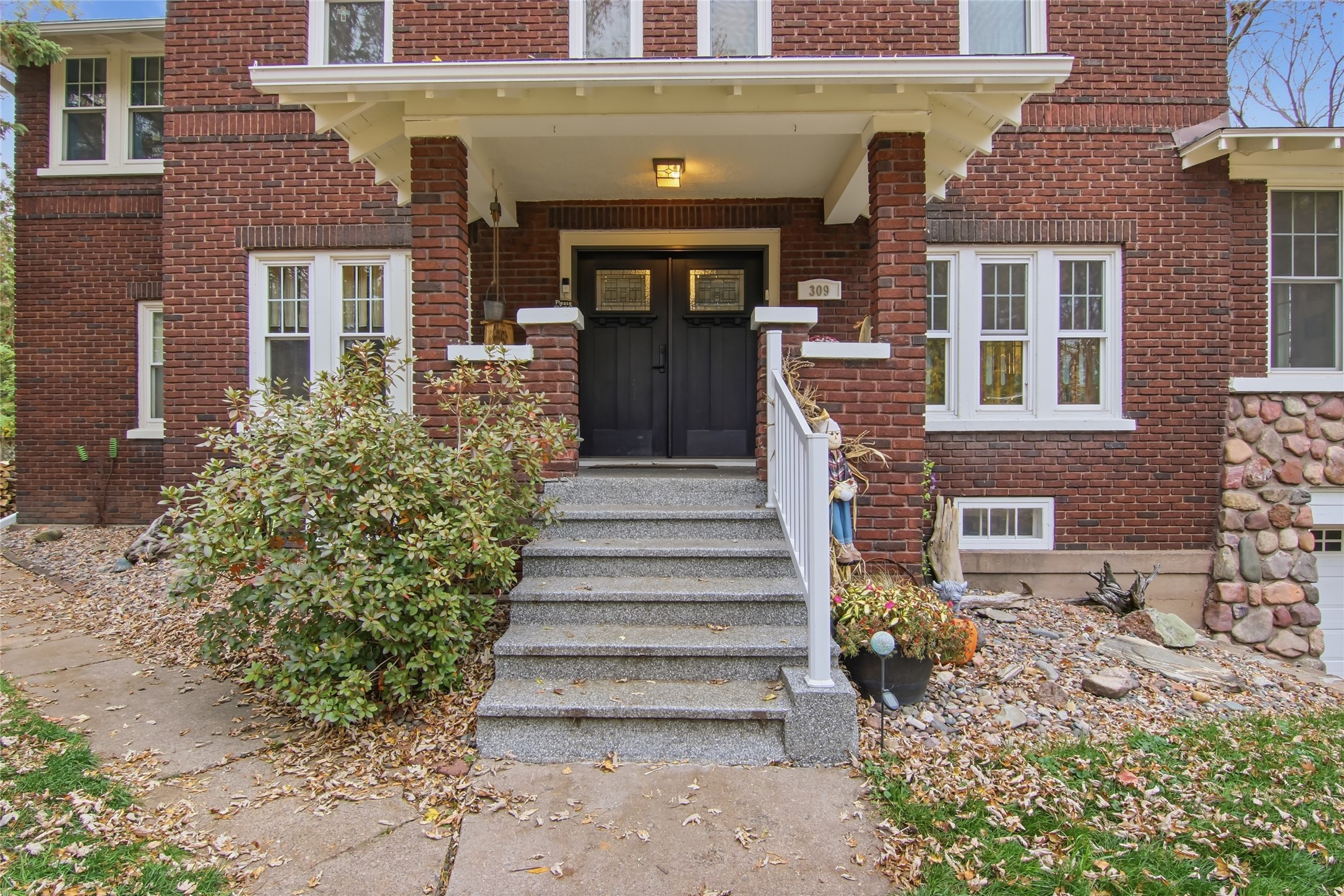 309 Roesler Avenue W Property Photo 3