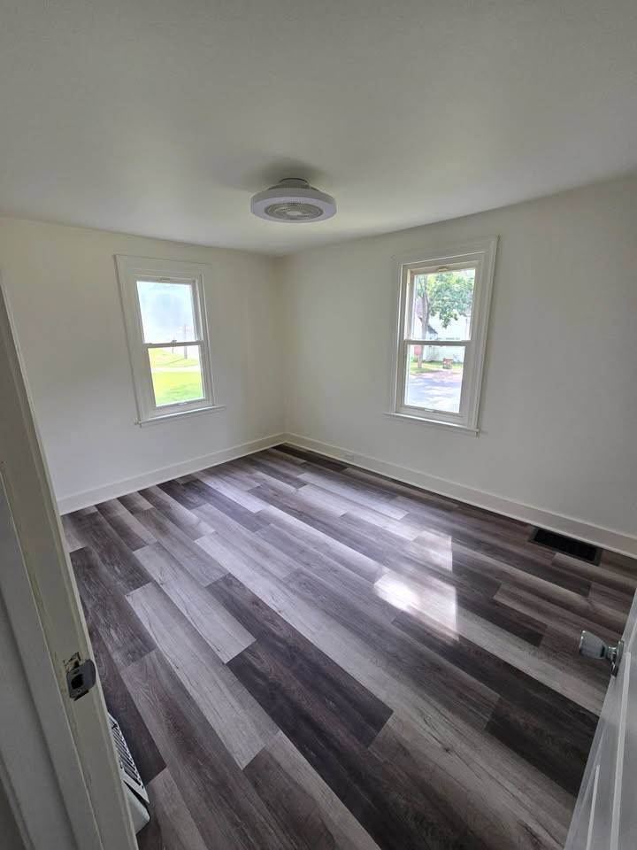 1203 13th Avenue E Property Photo 8