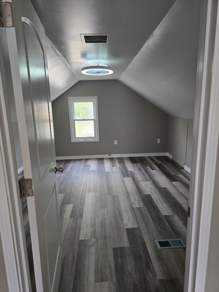 1203 13th Avenue E Property Photo 9