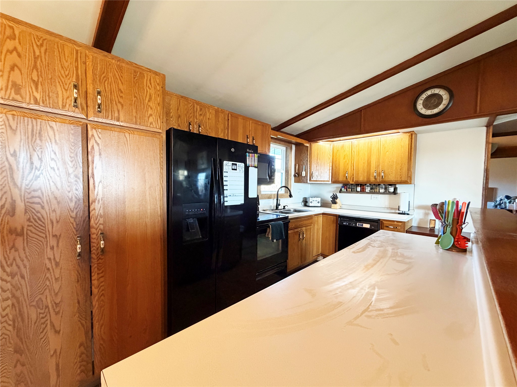 417 E Logan Avenue Property Photo 5