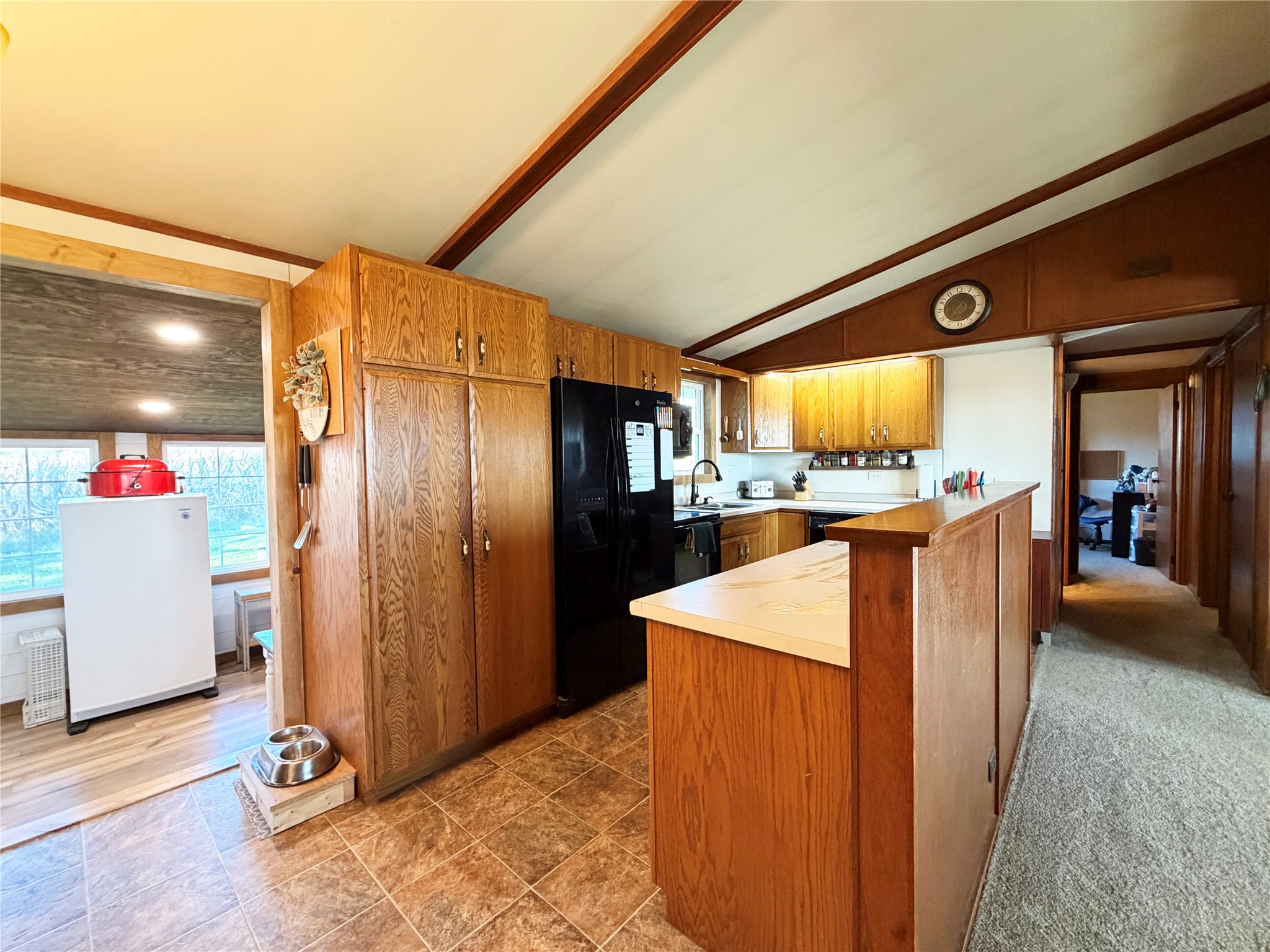 417 E Logan Avenue Property Photo 6
