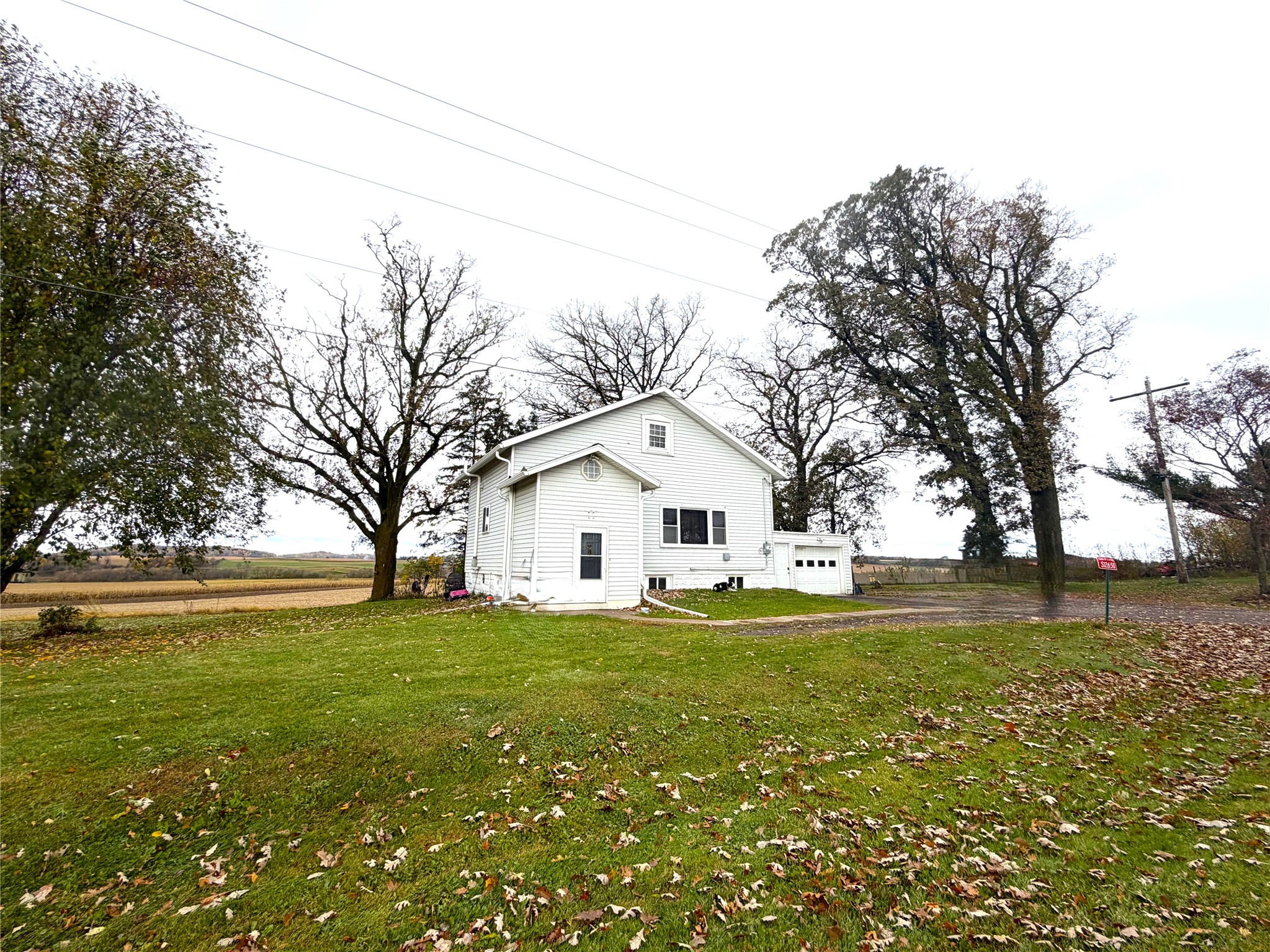 S12650 County Highway R Property Photo 21