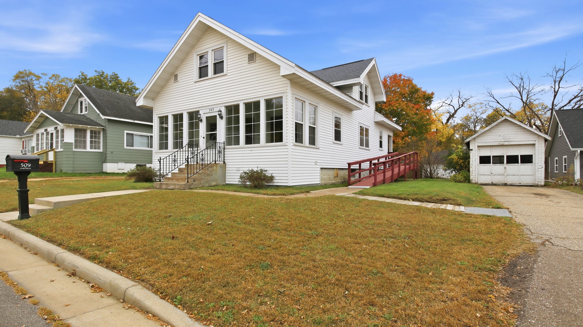 509 7th Avenue W Property Photo 2
