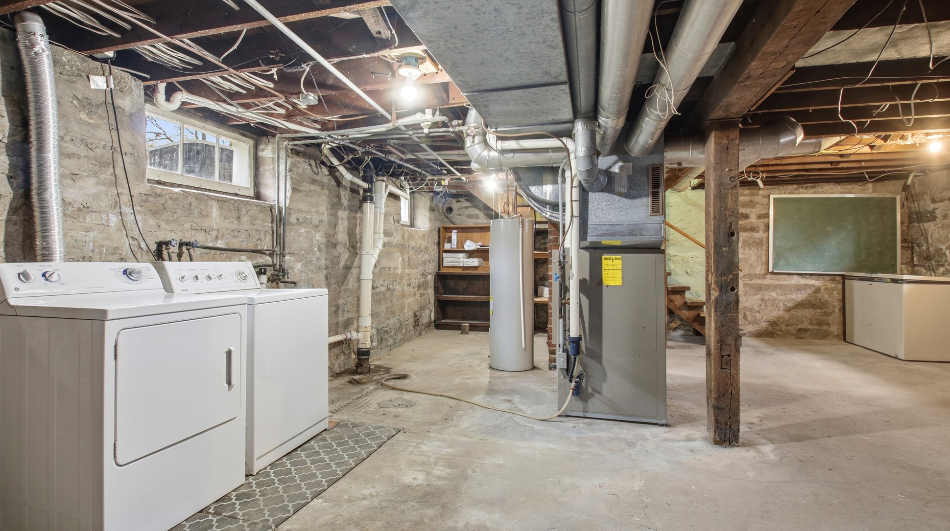509 7th Avenue W Property Photo 24