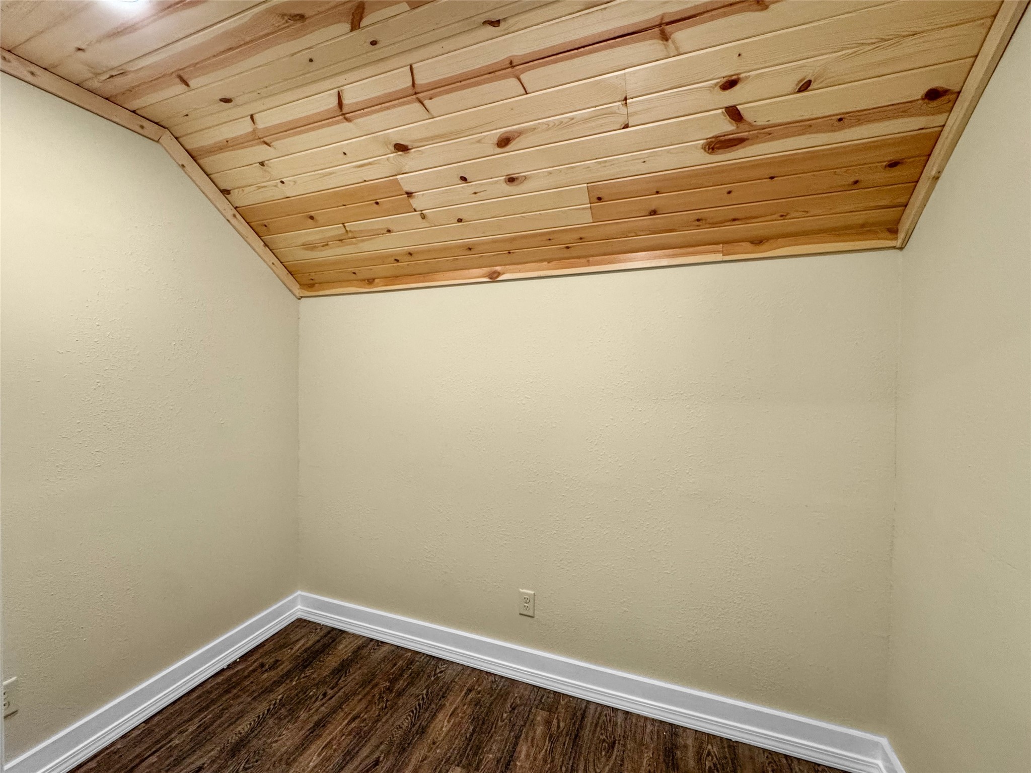 309 Dwight Street Property Photo 31