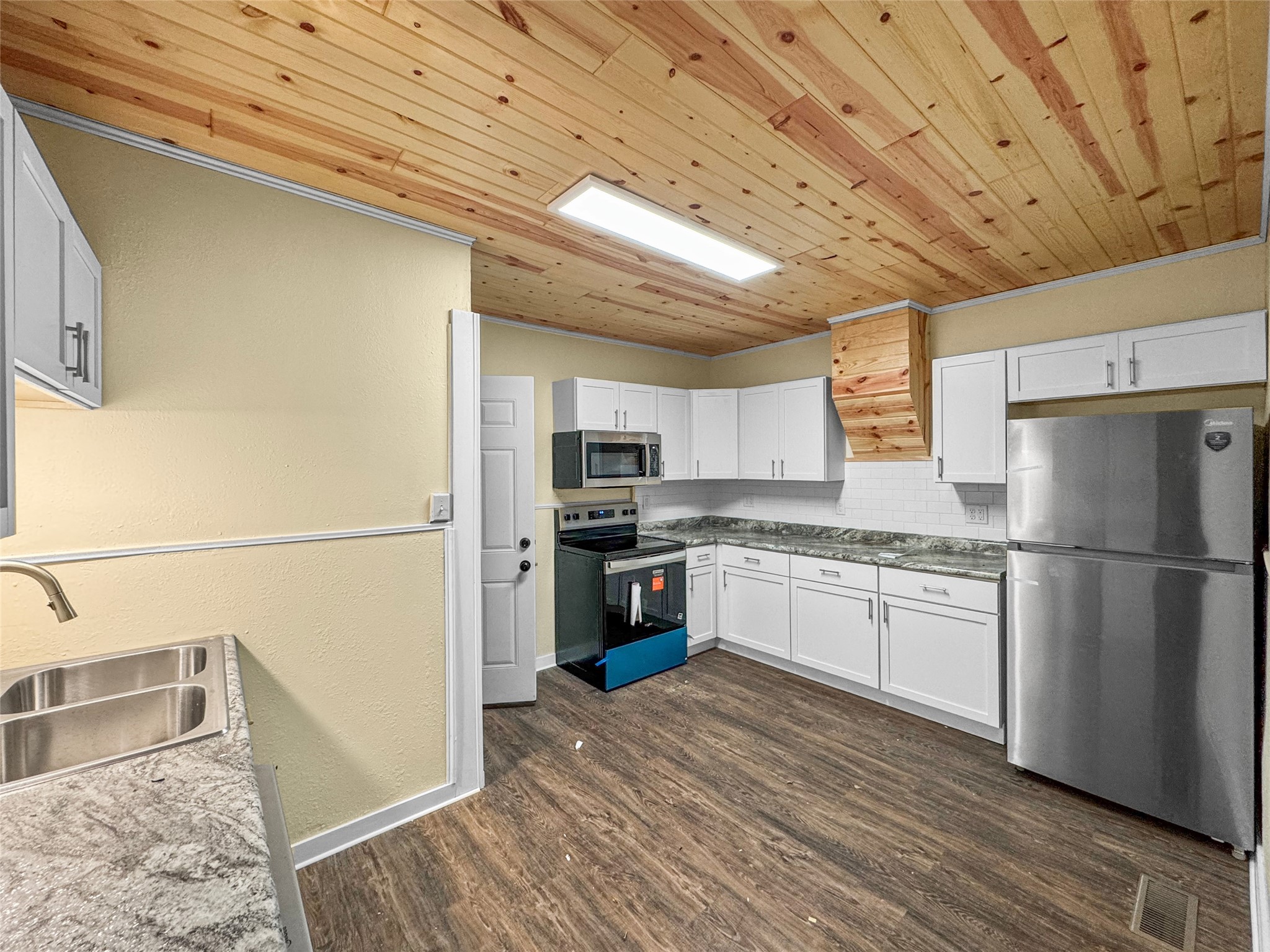 309 Dwight Street Property Photo 41