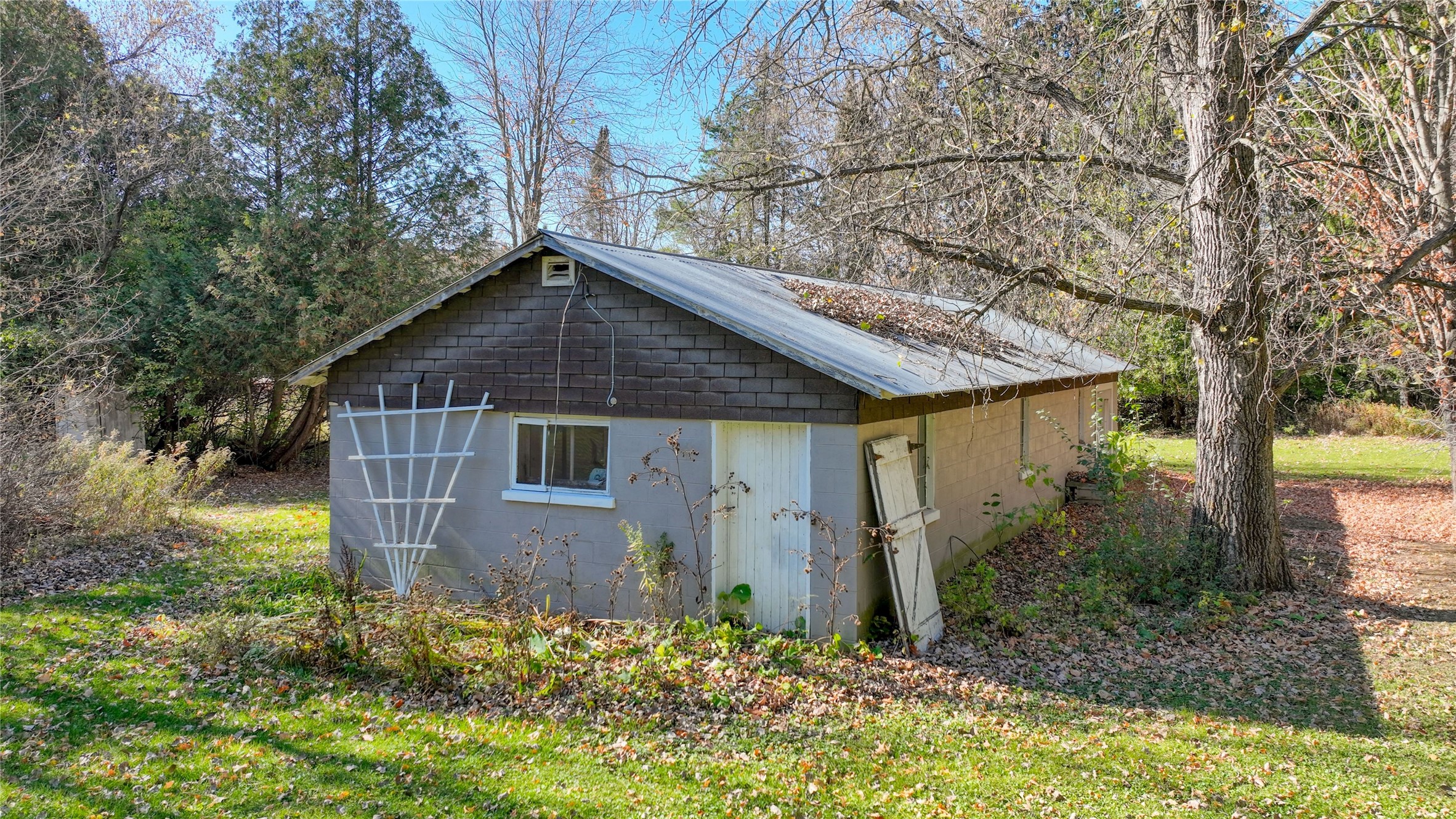 W7950 Us Highway 8 Property Photo 26