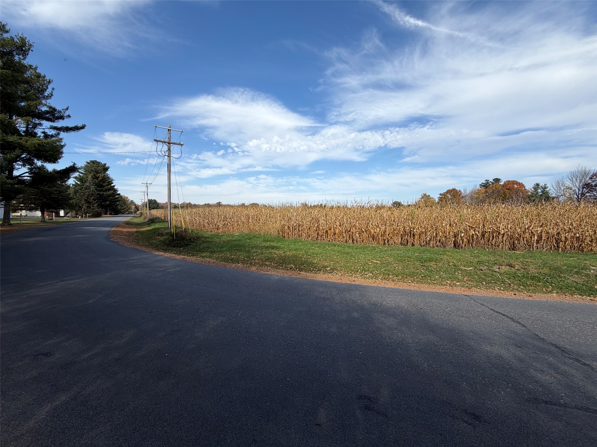 N1100 Block S. Right Of Way Road Property Photo 1