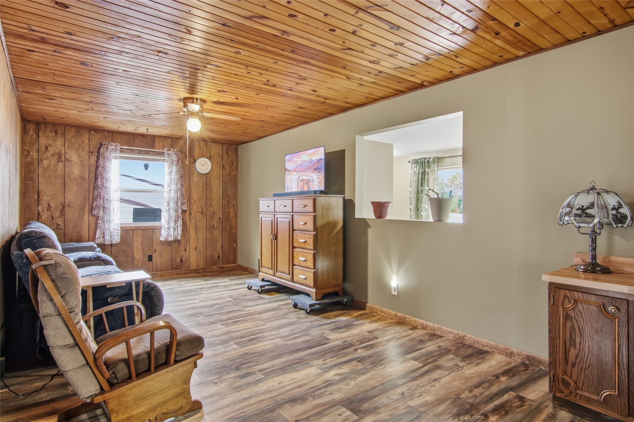 9301 Olson Drive Property Photo 11