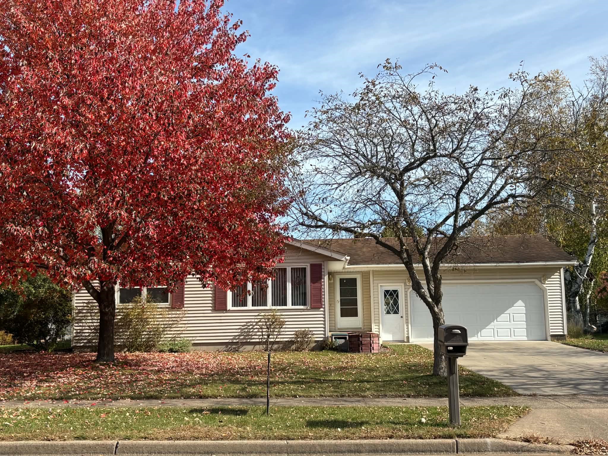 3037 Hartwood Drive Property Photo 1