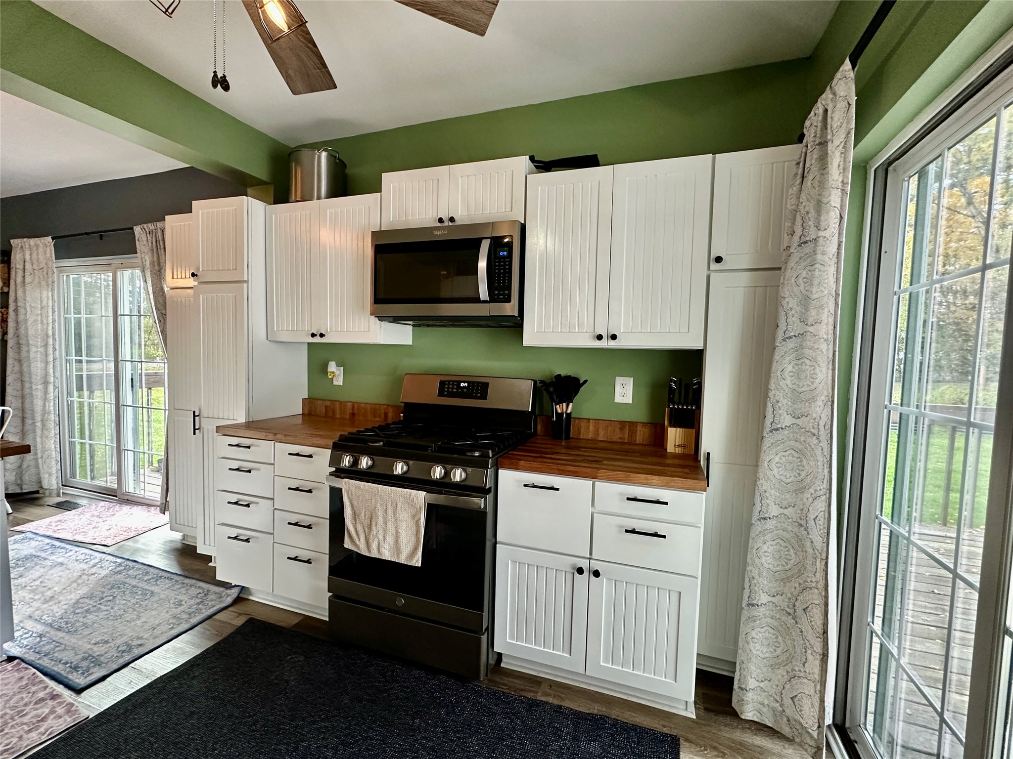 874 25th Street Property Photo 12