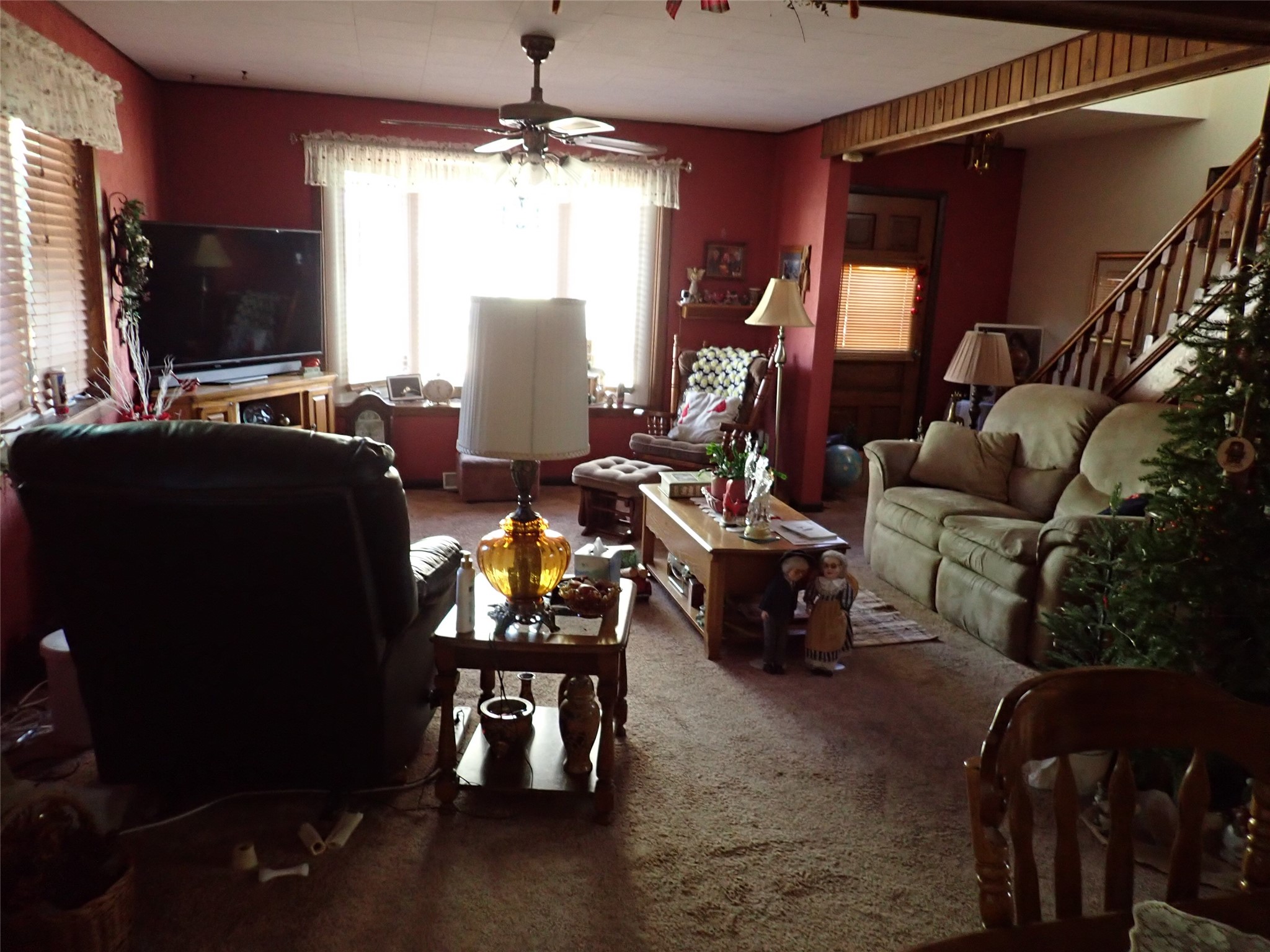 214 Logan Avenue E Property Photo 13