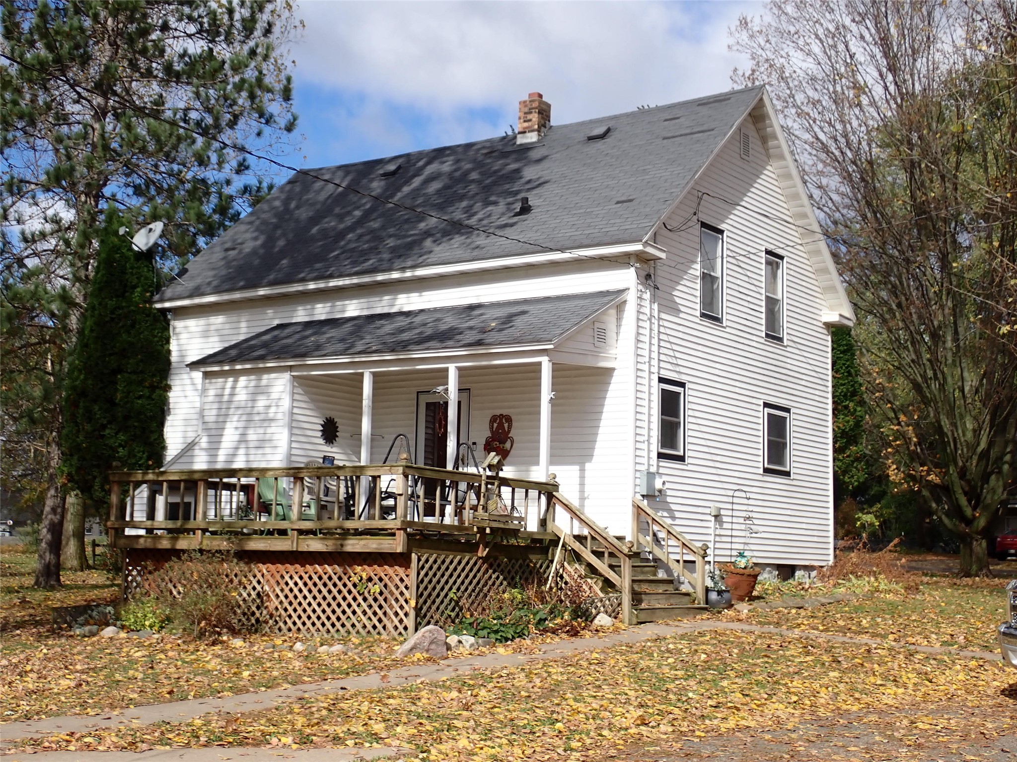 214 Logan Avenue E Property Photo 19