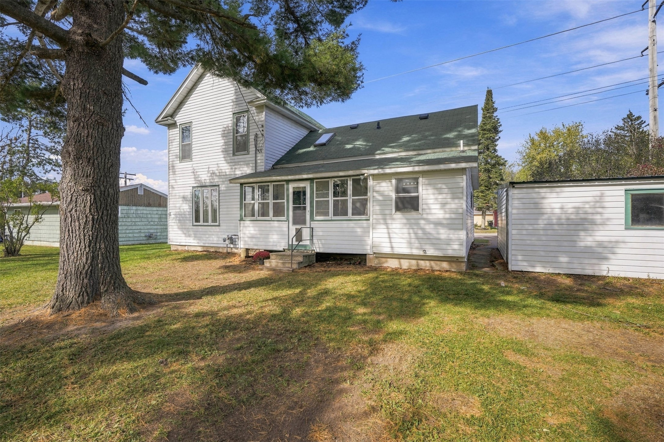 201 Pine Street Property Photo 5