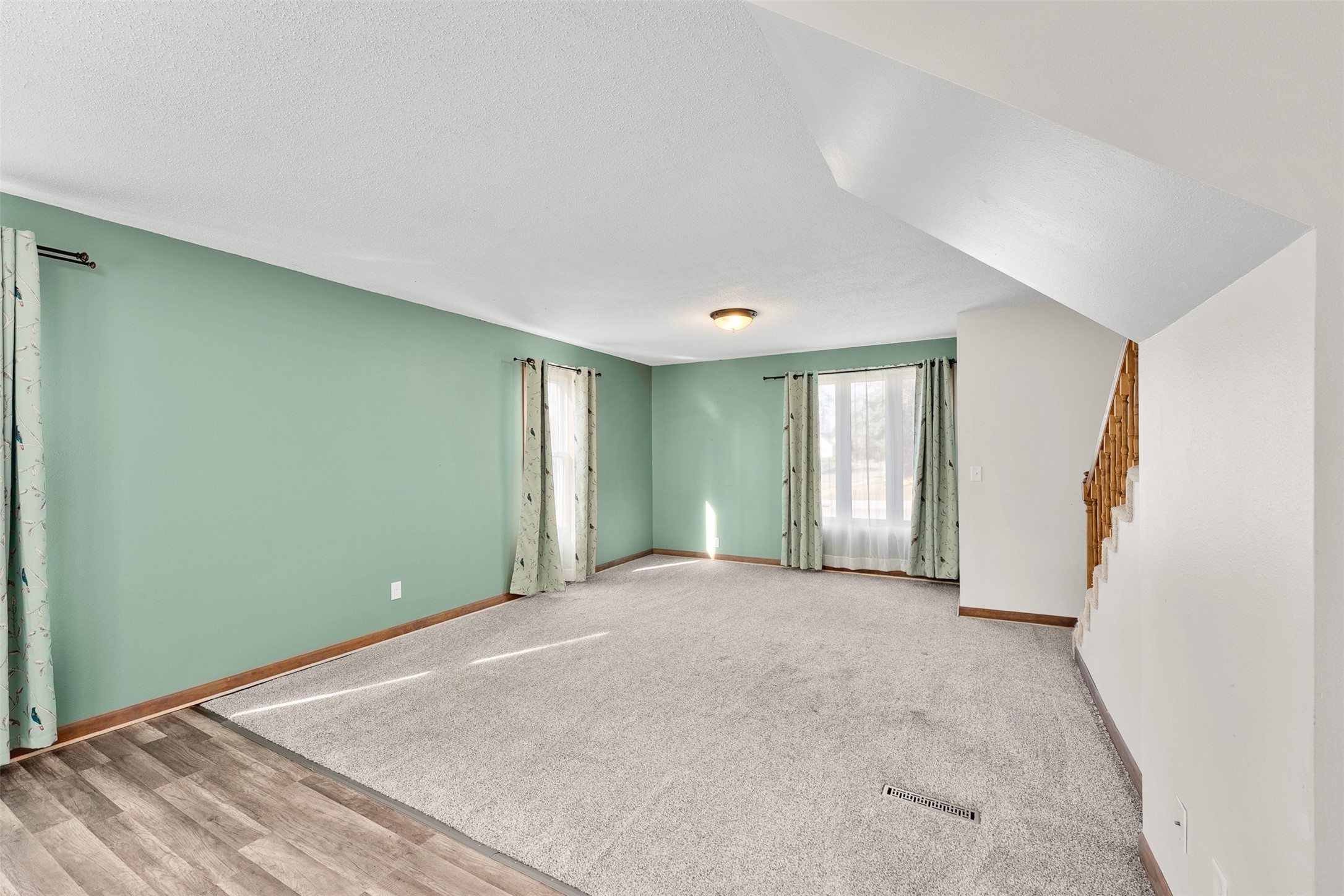 201 Pine Street Property Photo 15
