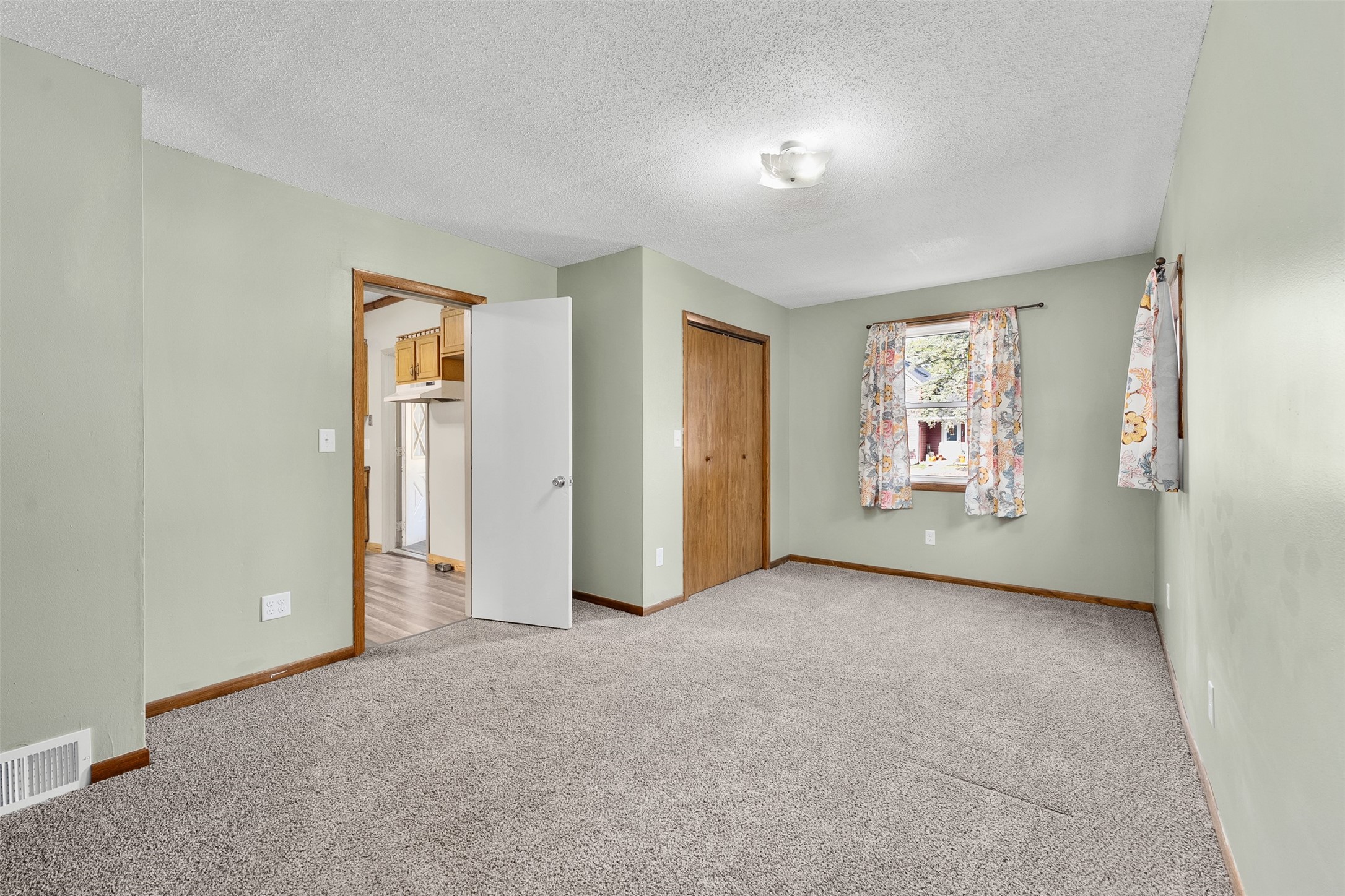 201 Pine Street Property Photo 21