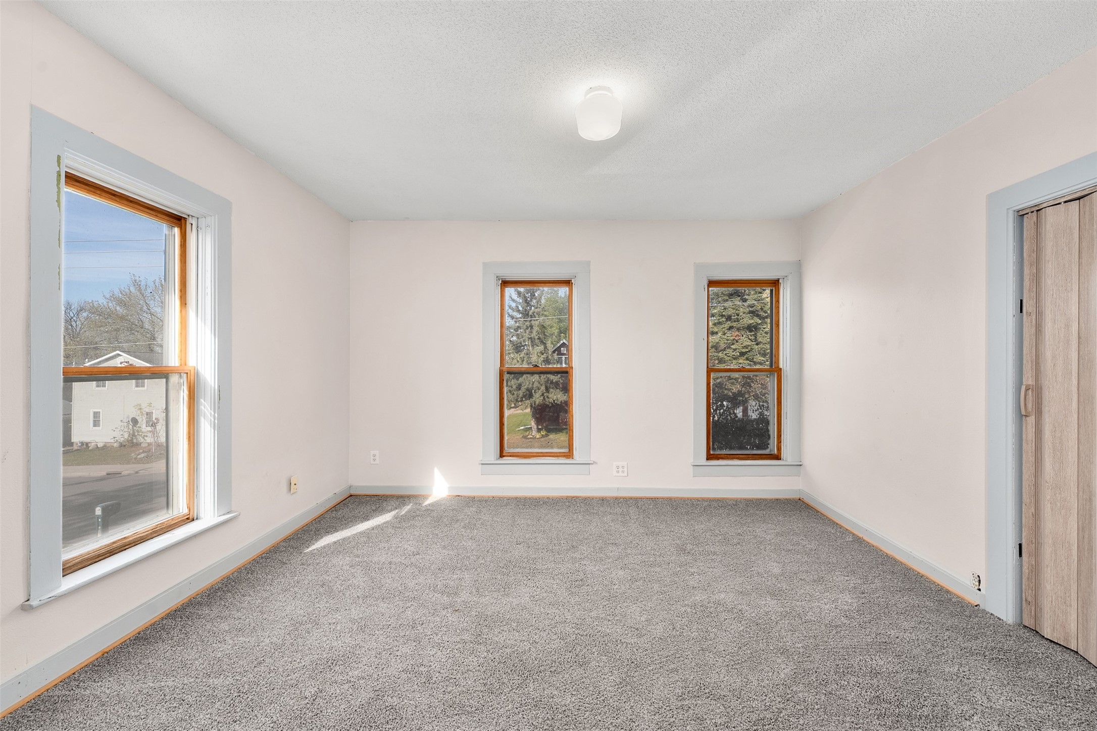 201 Pine Street Property Photo 26