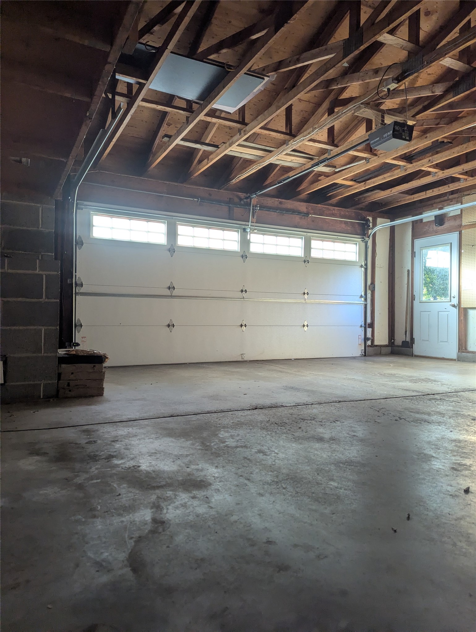 2009 N Gooder Street Property Photo 40