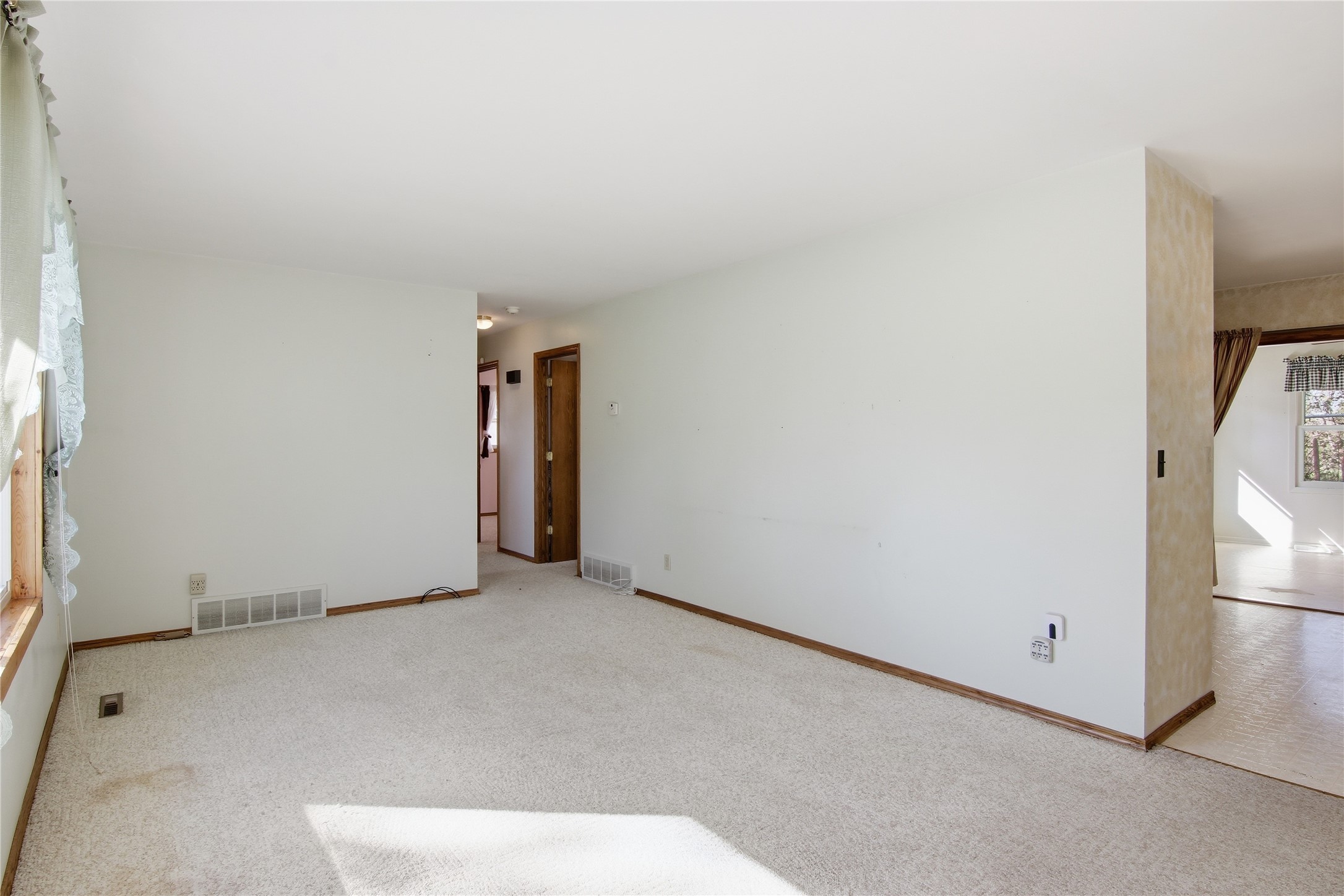 921 S Main Court Property Photo 9