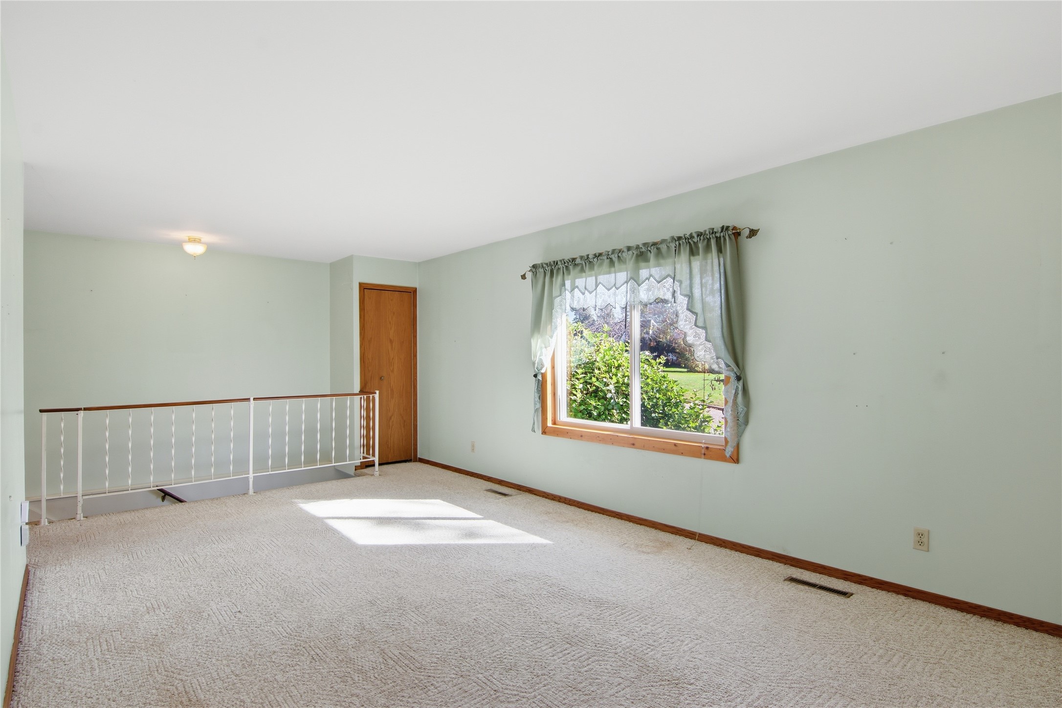 921 S Main Court Property Photo 10