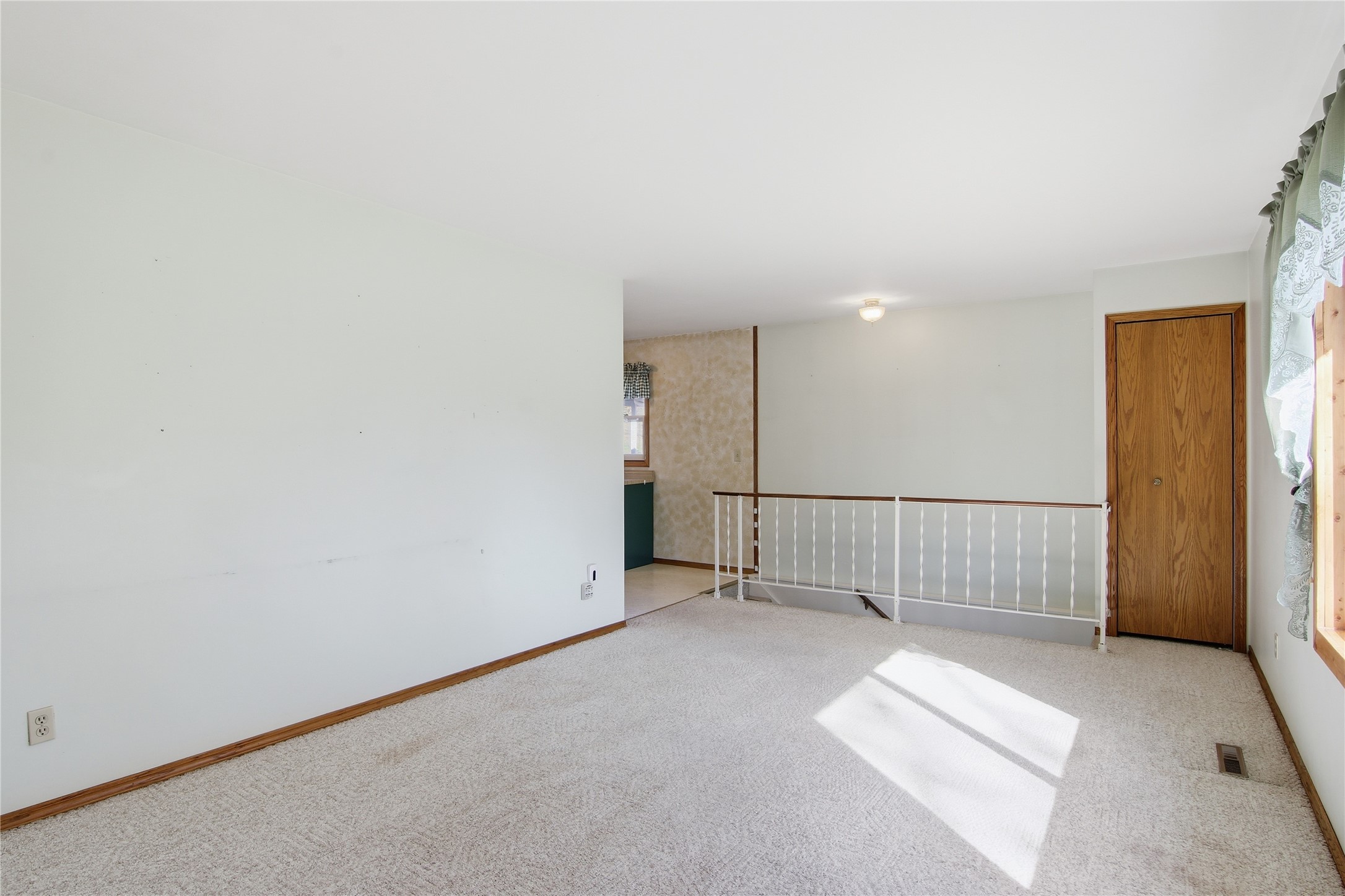 921 S Main Court Property Photo 11