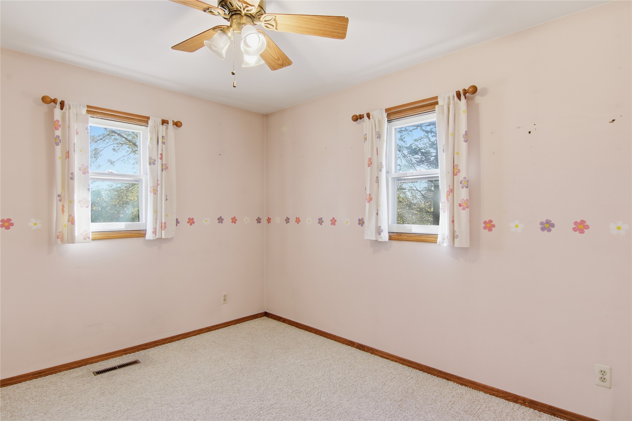 921 S Main Court Property Photo 12