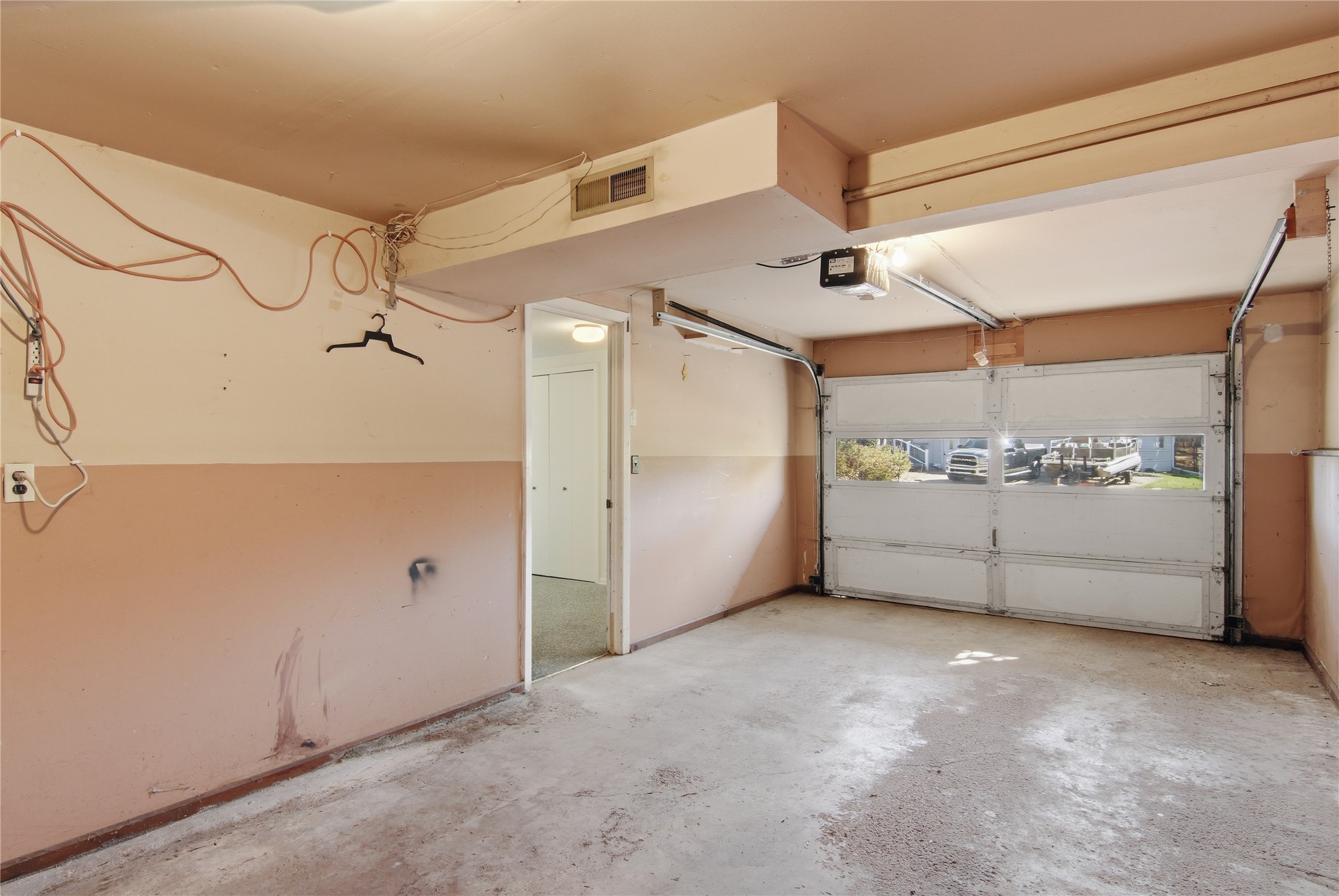 921 S Main Court Property Photo 24