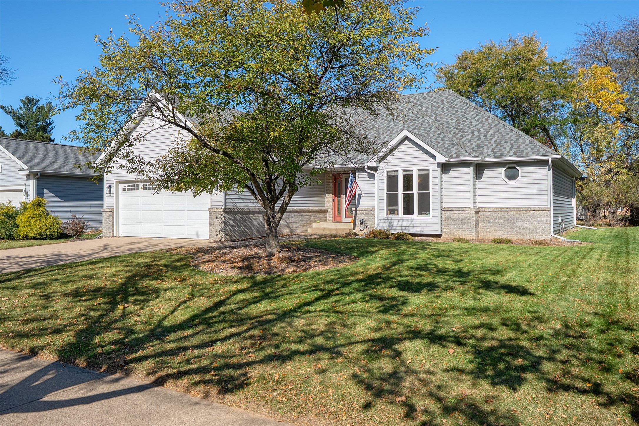 332 W Hamilton Avenue Property Photo 1