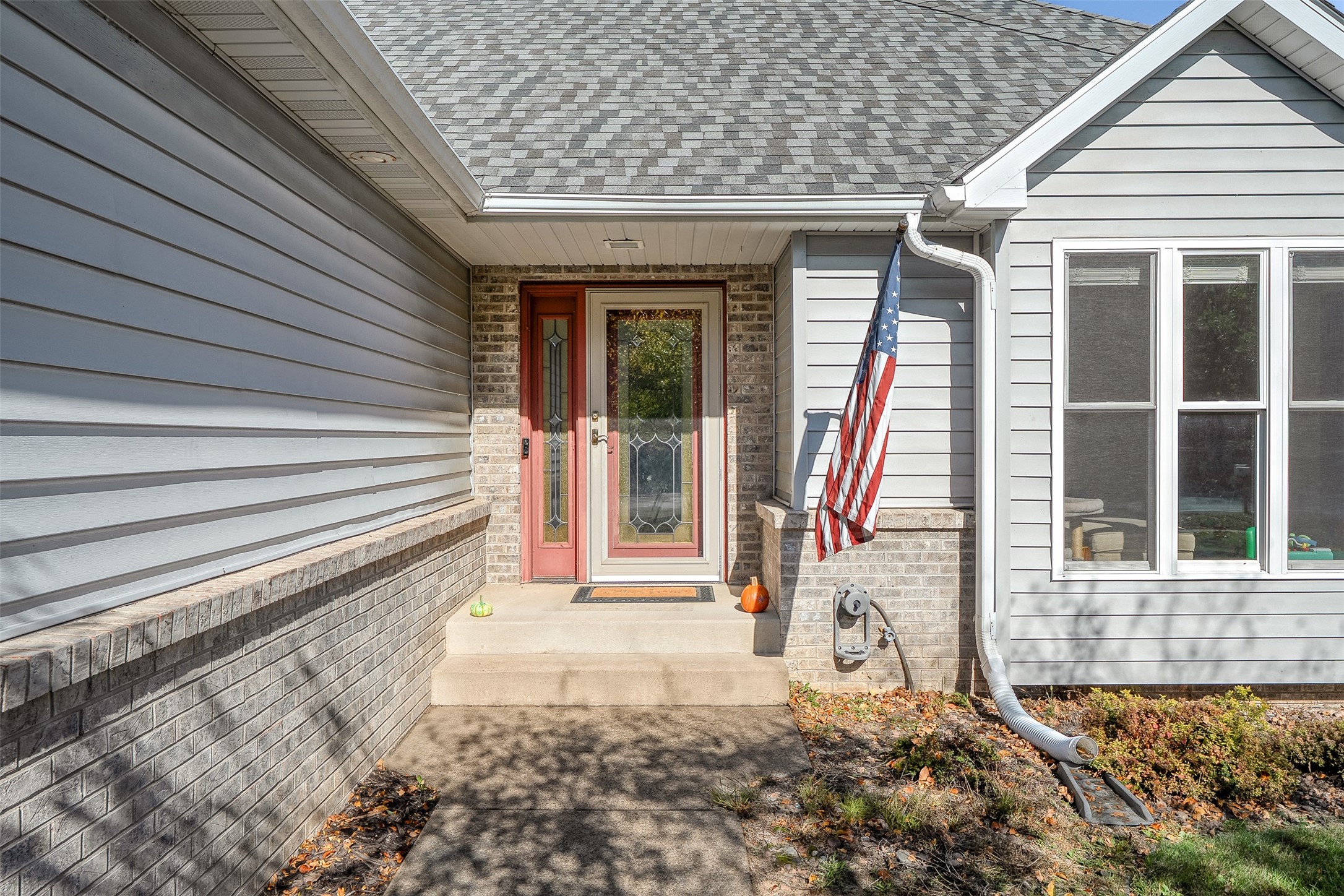 332 W Hamilton Avenue Property Photo 2