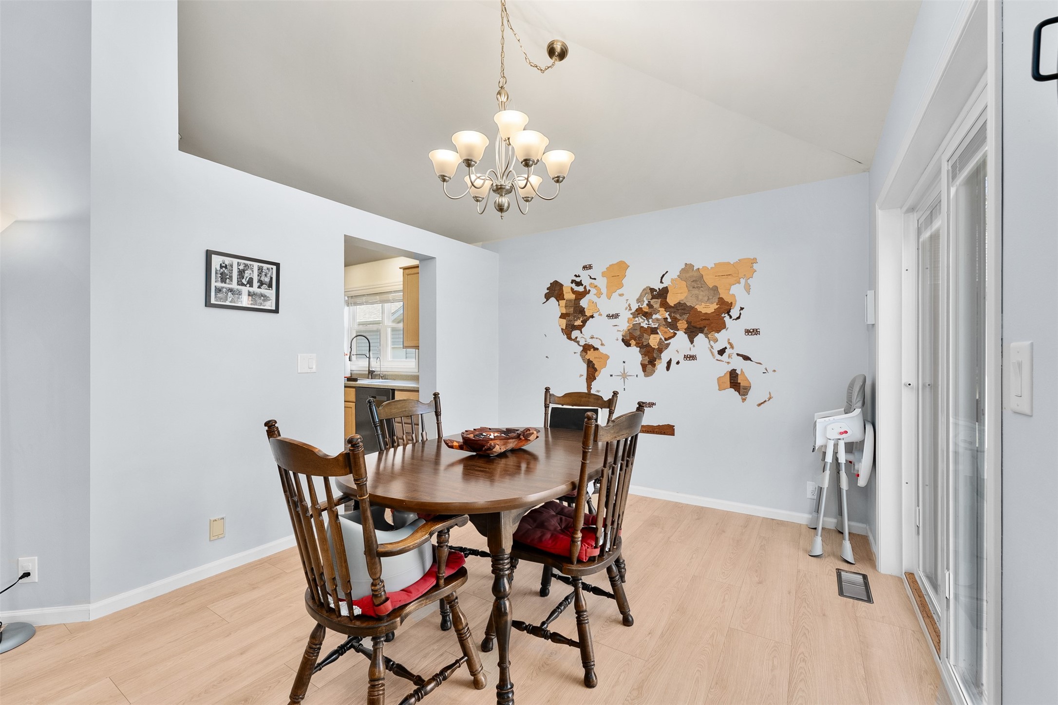 332 W Hamilton Avenue Property Photo 8