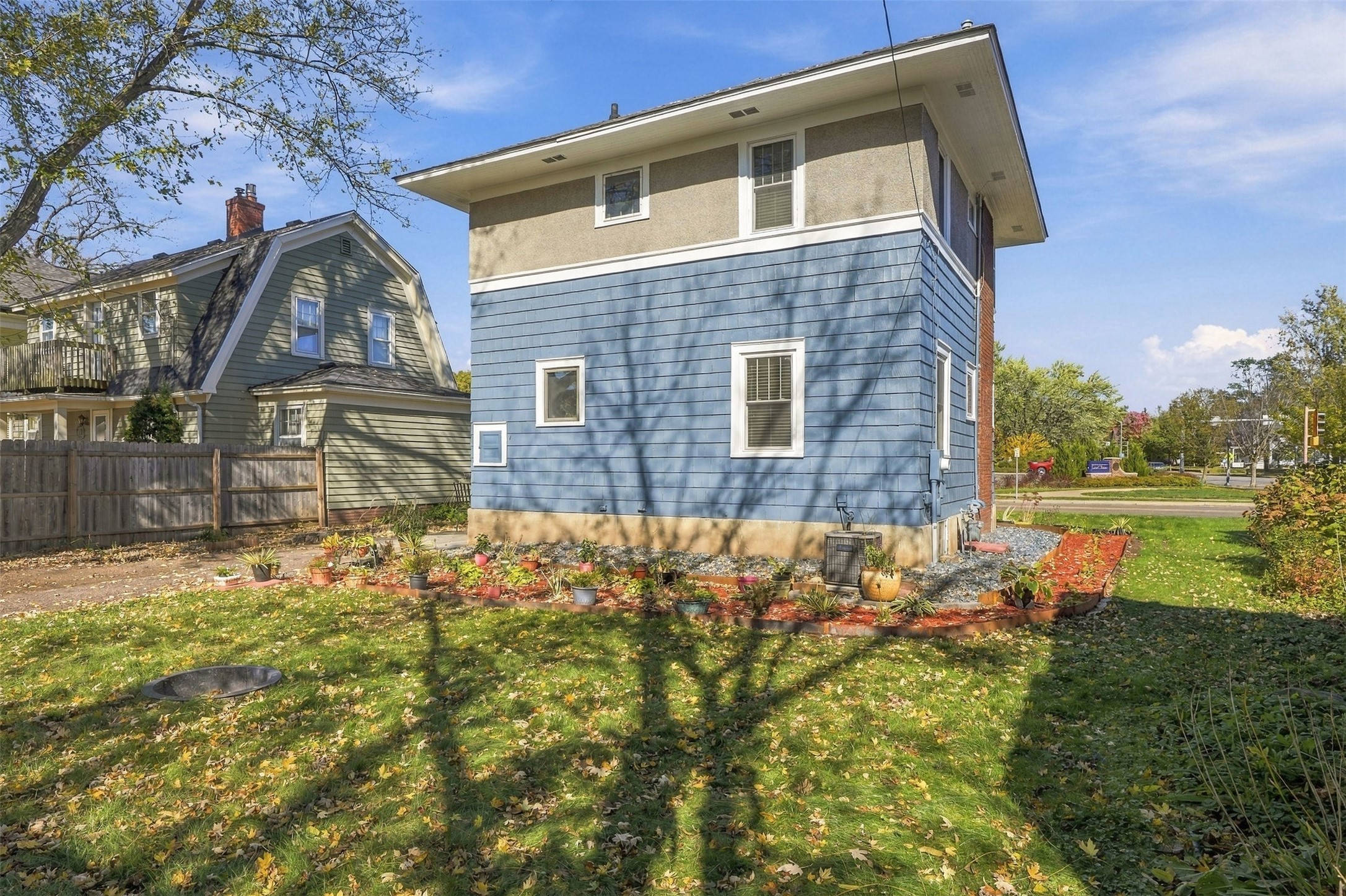 233 Garfield Avenue Property Photo 36