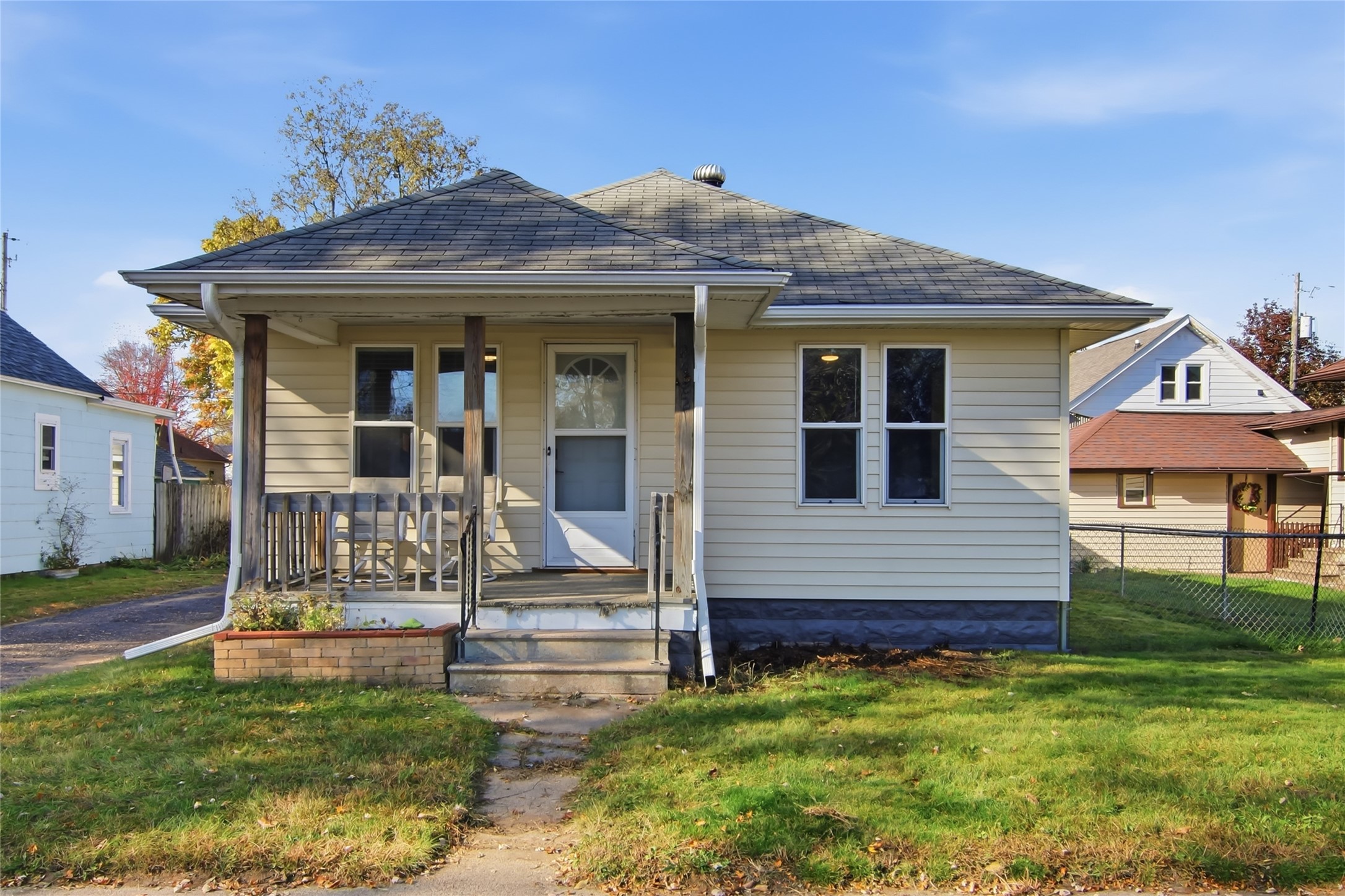 2422 4th Street Property Photo 1
