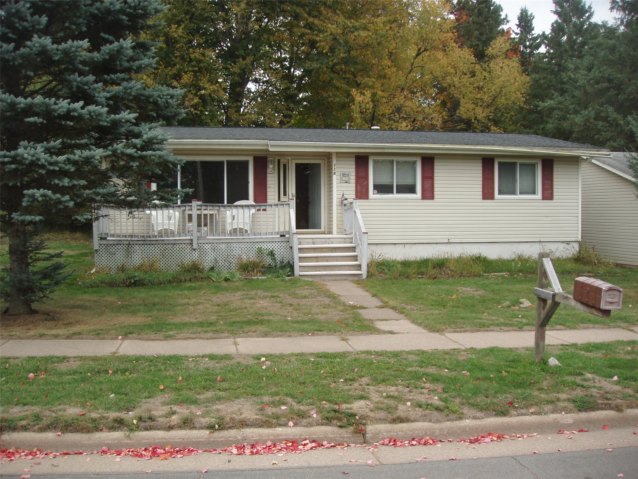 118 9th Street N Property Photo 1