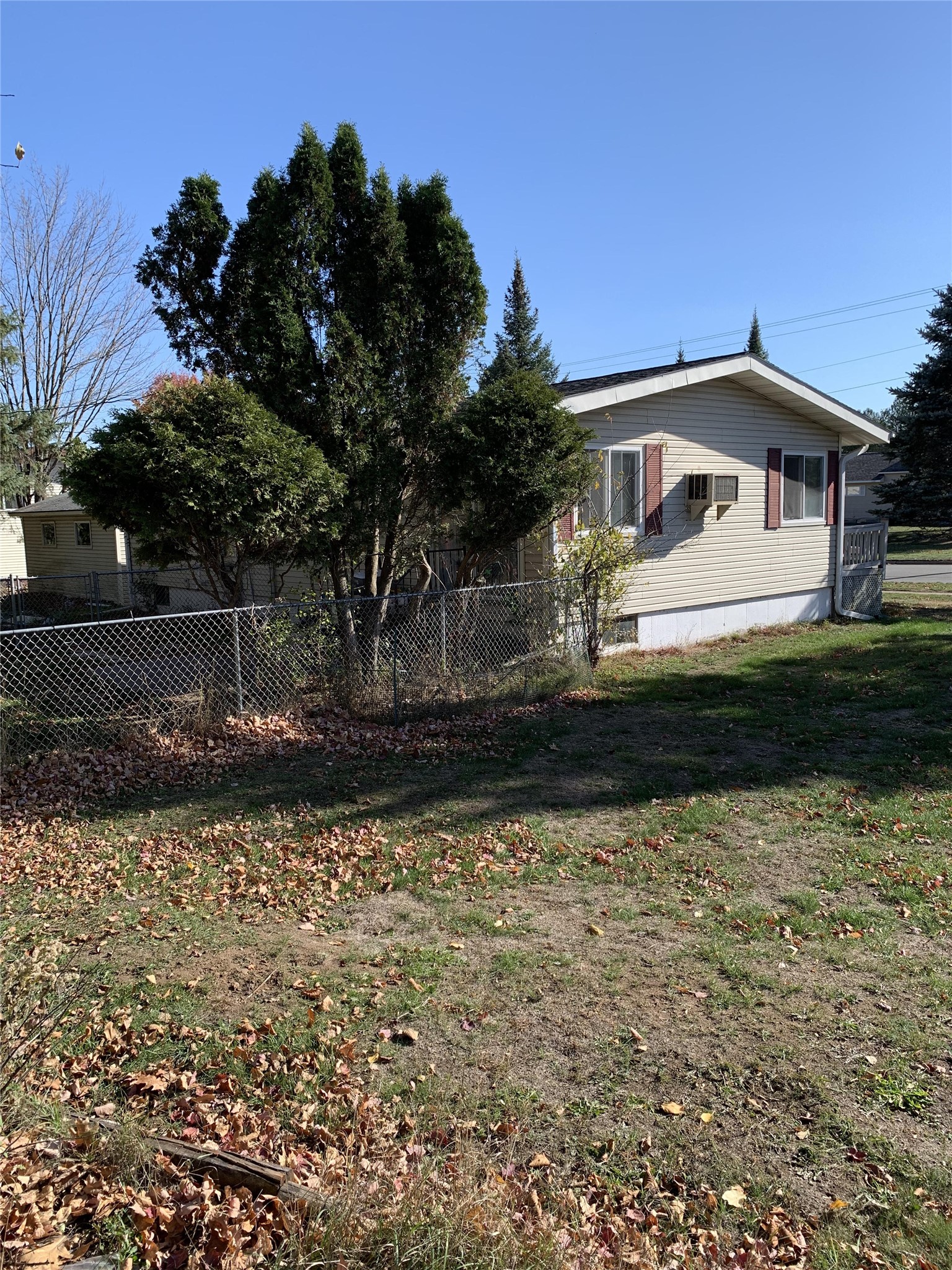 118 9th Street N Property Photo 3